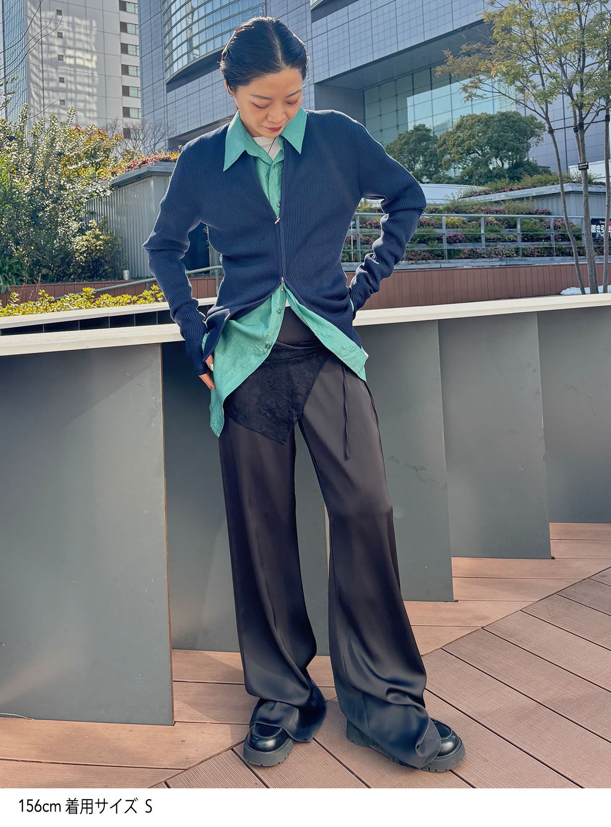 ジップアップリブニット