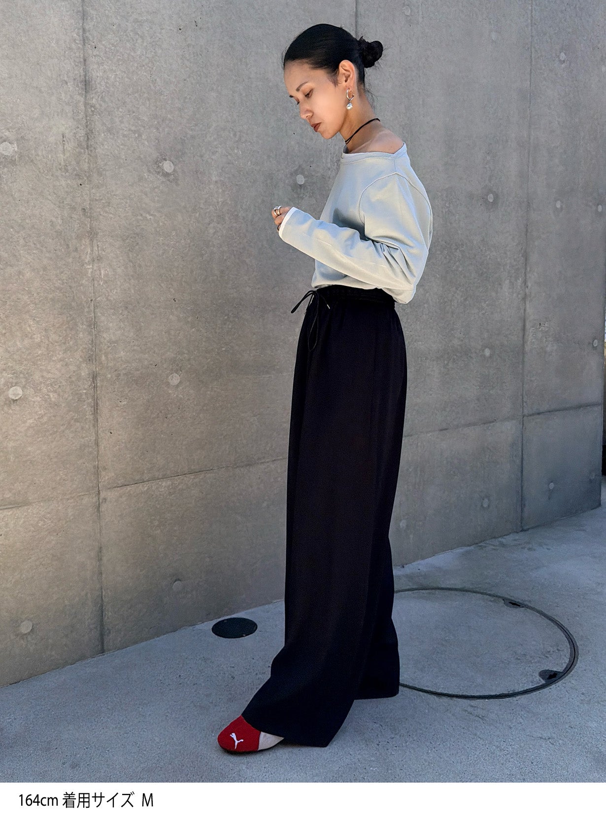 オフショルダープルオーバー