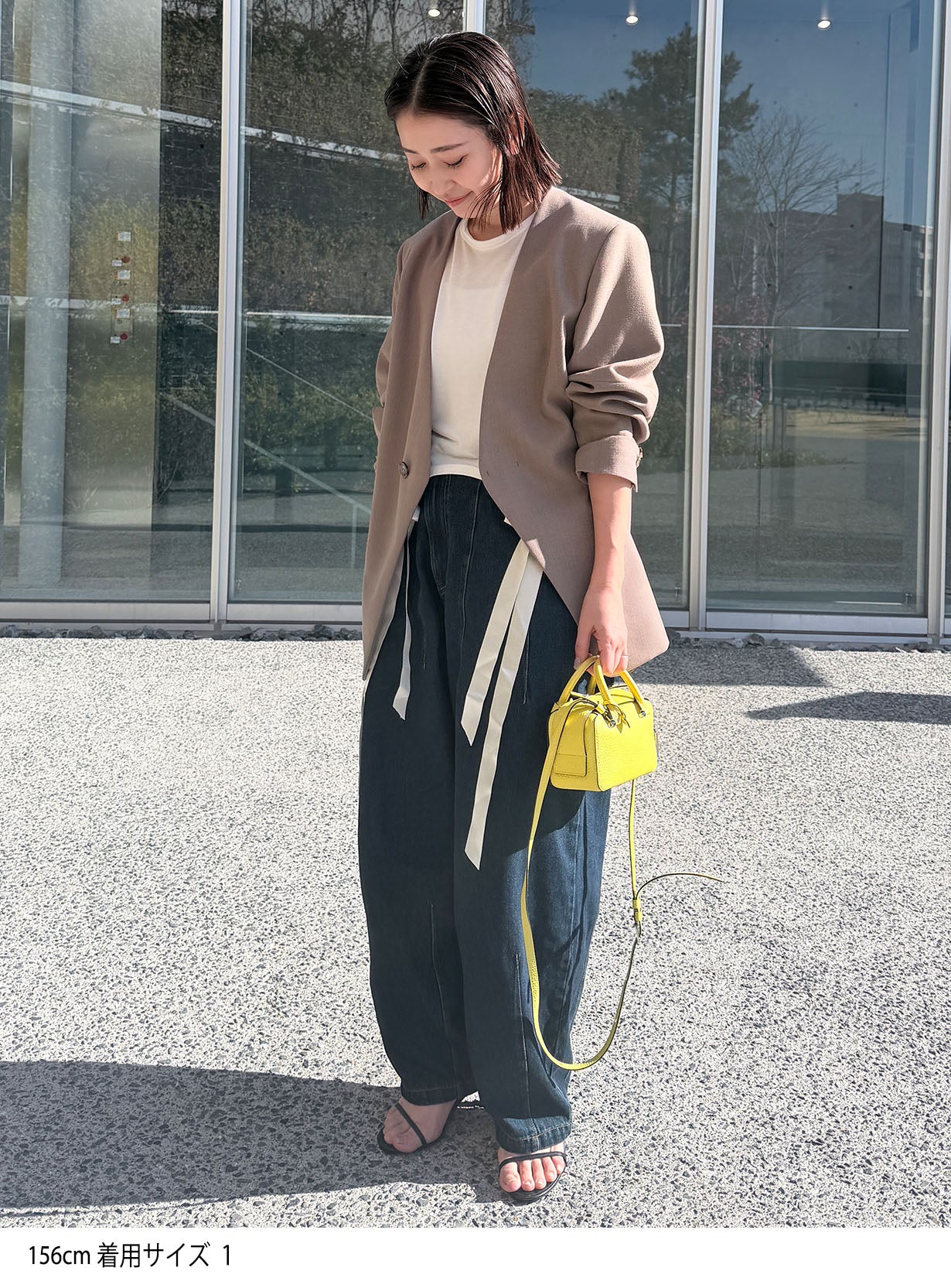 rカラーレスワイドショルダージャケット