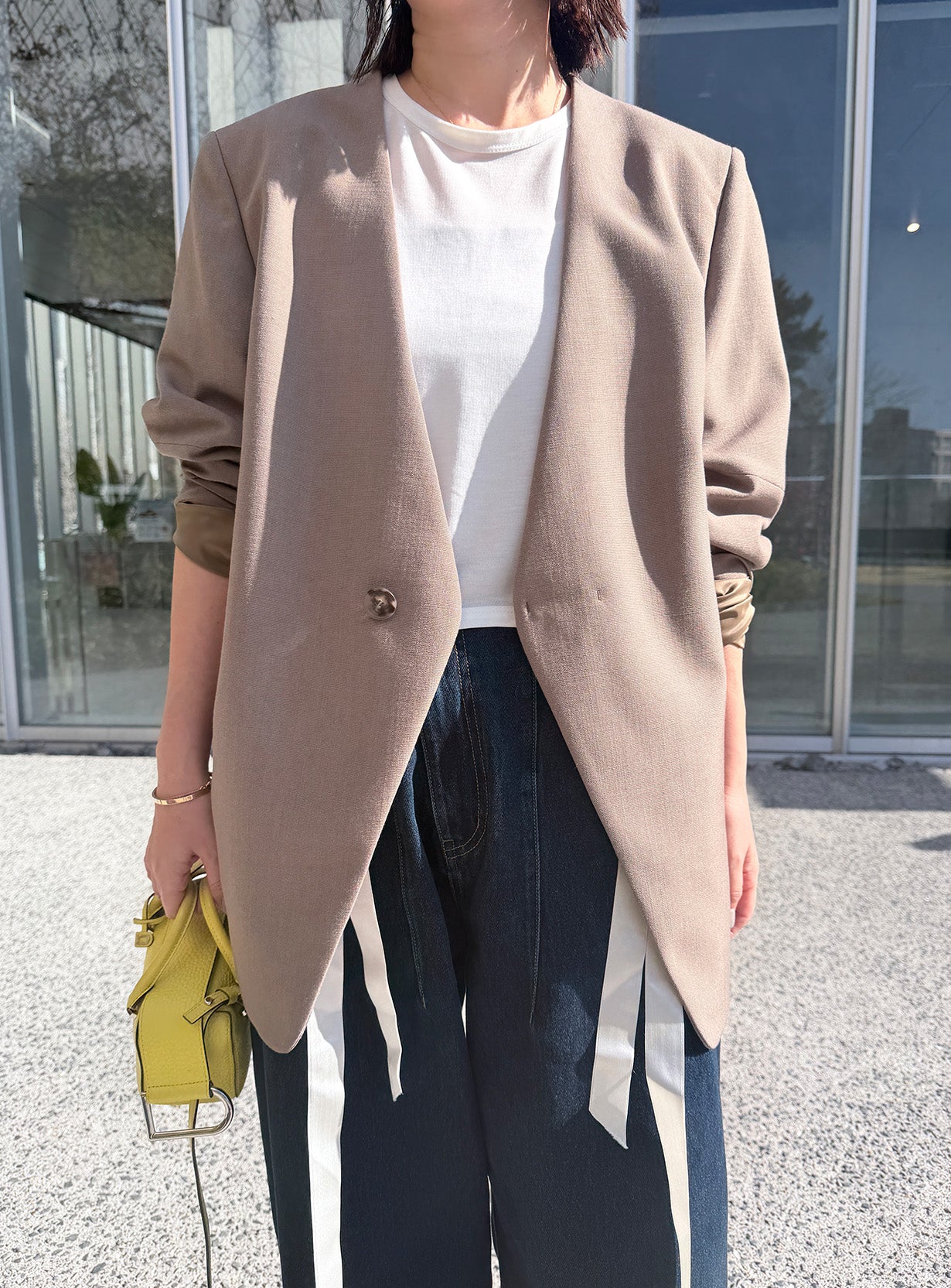 rカラーレスワイドショルダージャケット