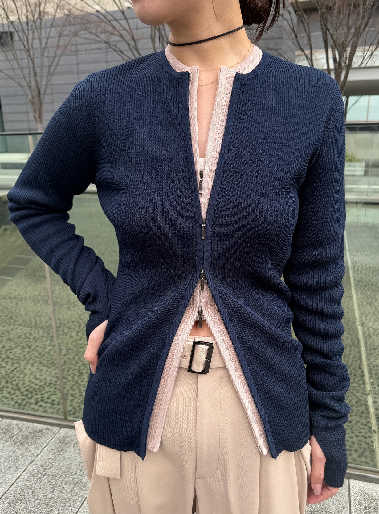 ジップアップリブニット