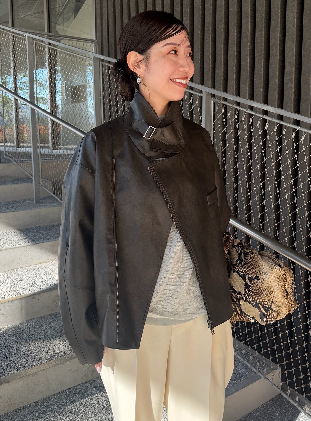 rフェイクレザーライダースブルゾン