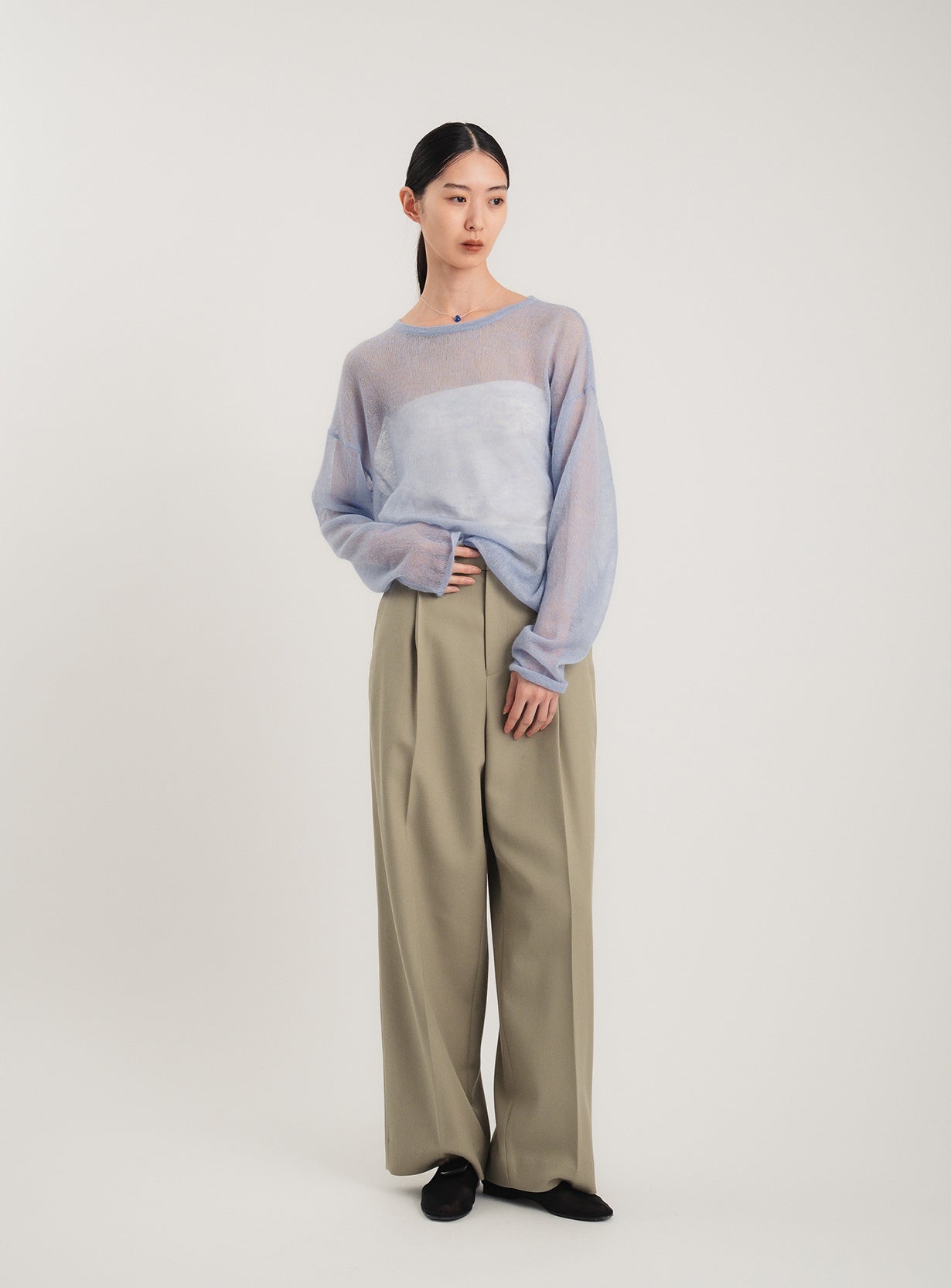 ウールギャバストレートパンツ