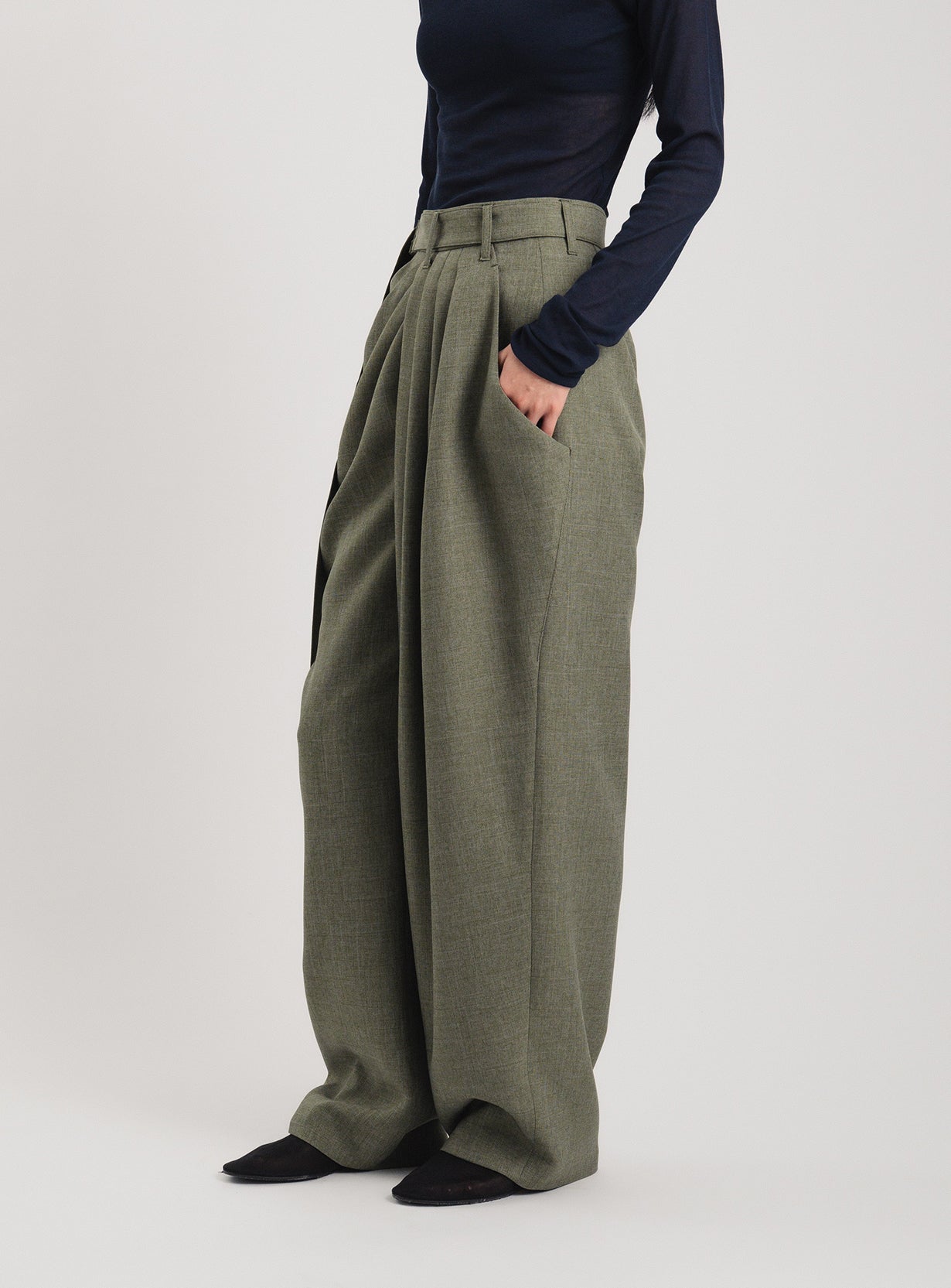 ｒラップドレープパンツ