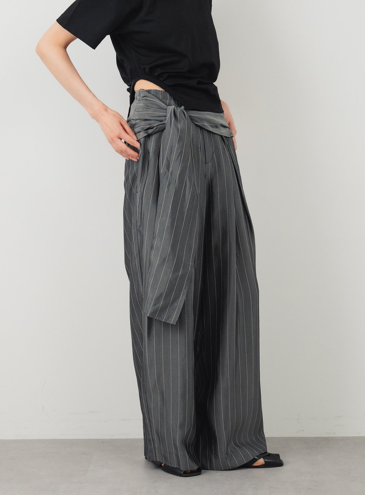 ラップイージーパンツ