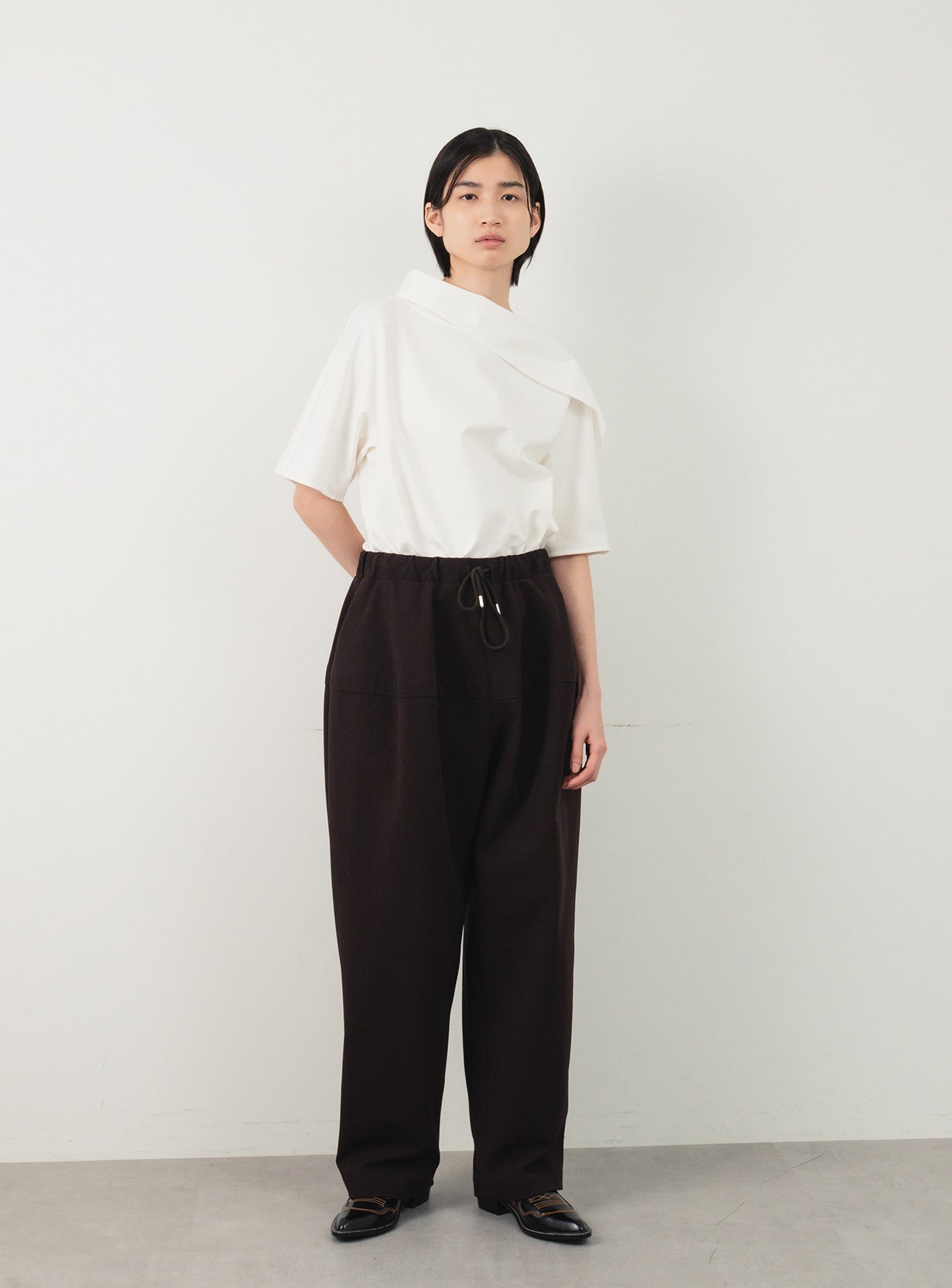 【予約商品】ハイストレッチコクーンパンツ