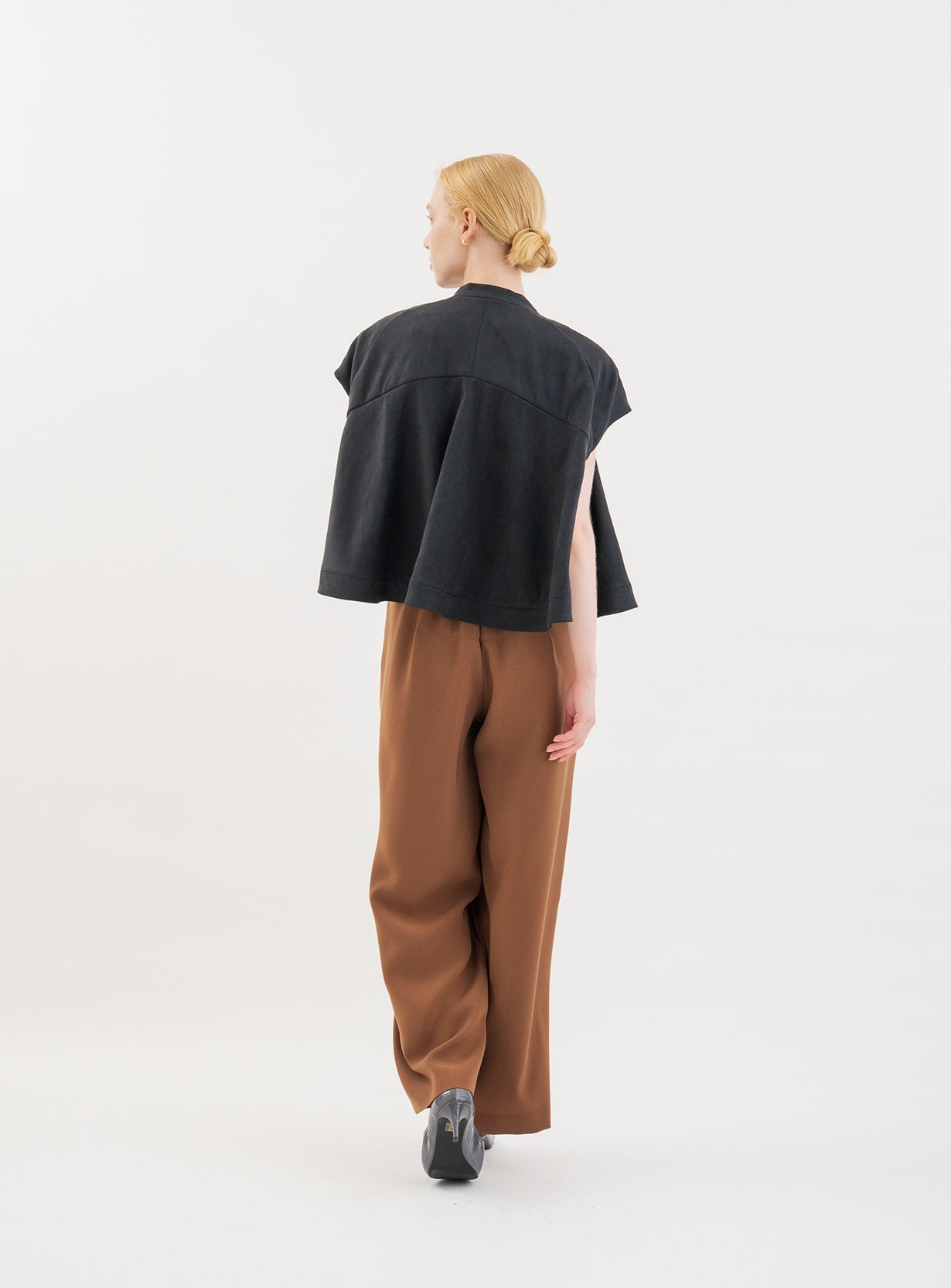 ソリッドギャザーパンツ