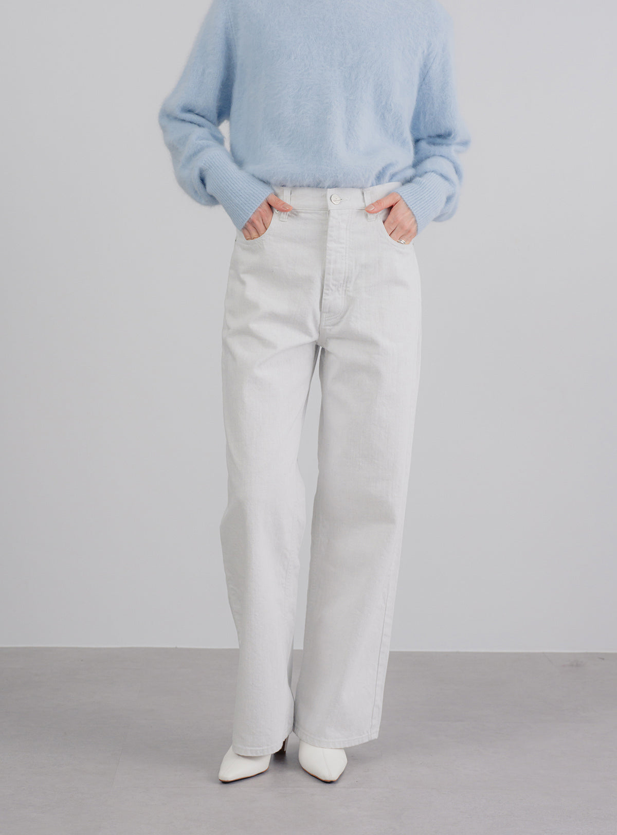 【予約商品】ストレートスノウデニム