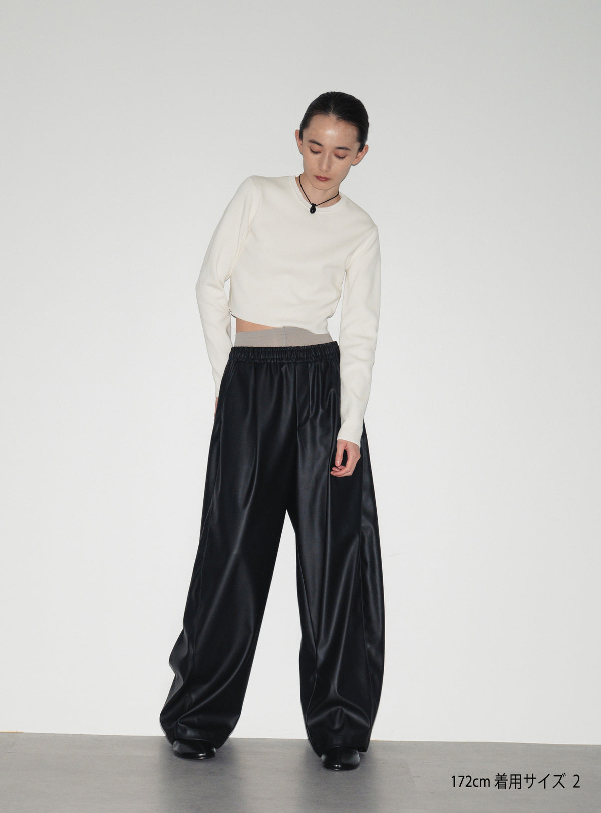 【予約商品】シンセティックレザーイージーバレルパンツ