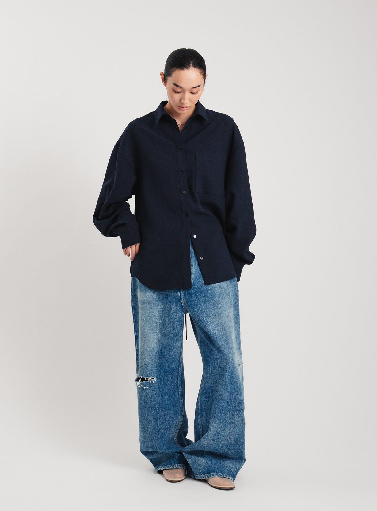 バックドロストシャツ