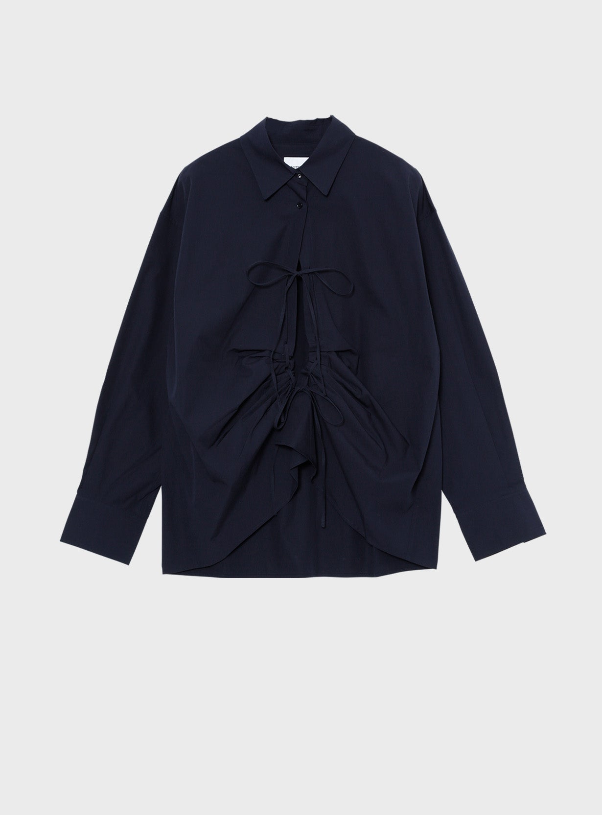 フロントタックシャツ