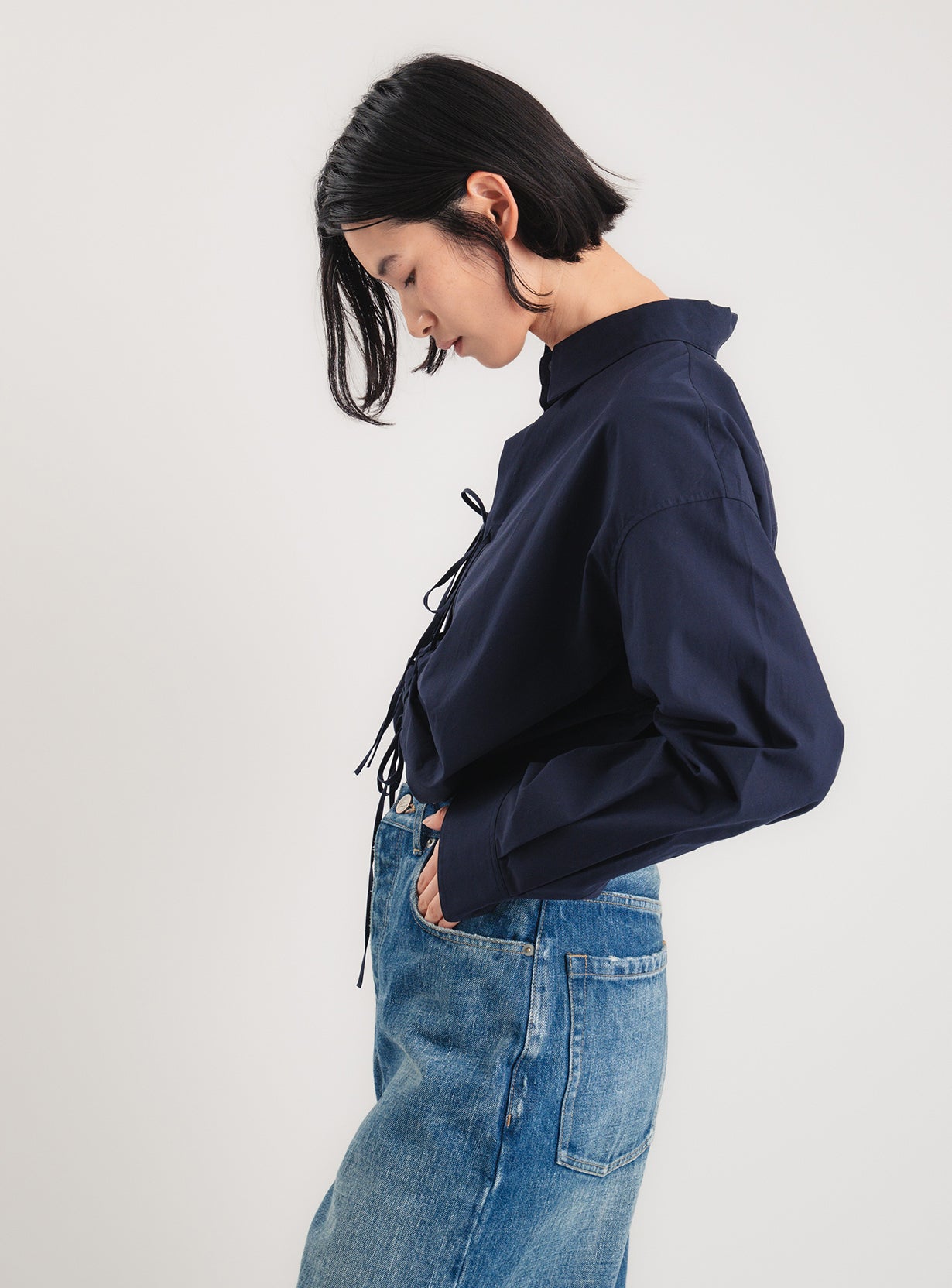 フロントタックシャツ