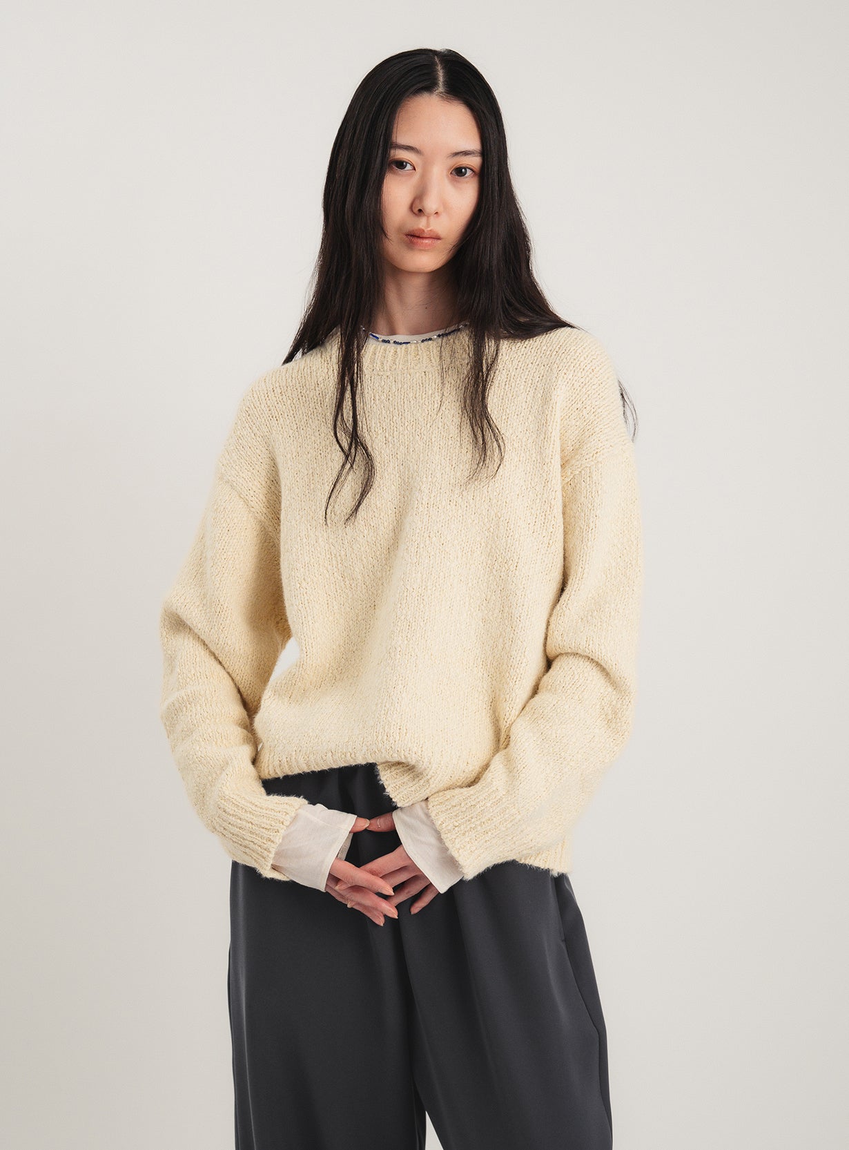 スラブリリーフェザープルオーバー