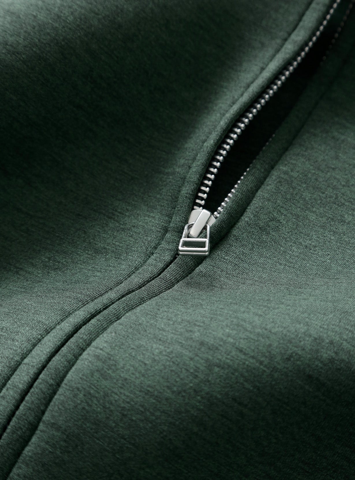 コンパクトダンボールフーディー