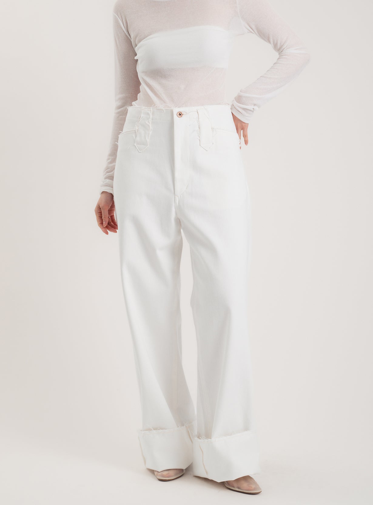 UNINTENTIONAL FORM DENIM