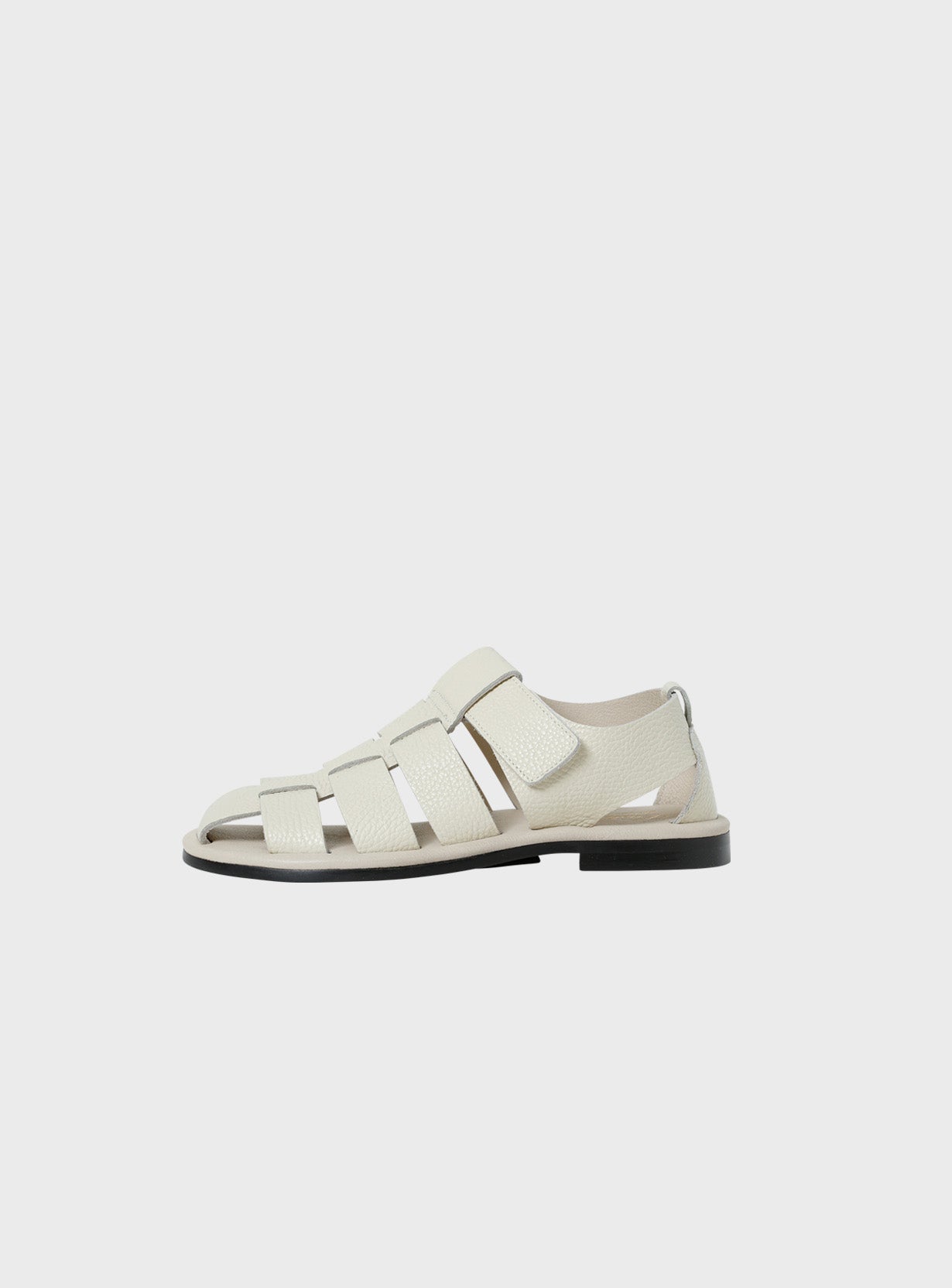 FLAT SANDALS