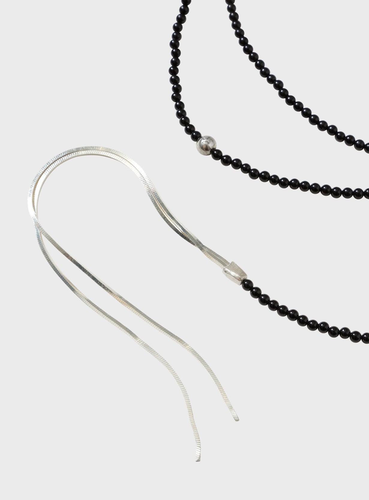 ONYX FLOW NECKLACE