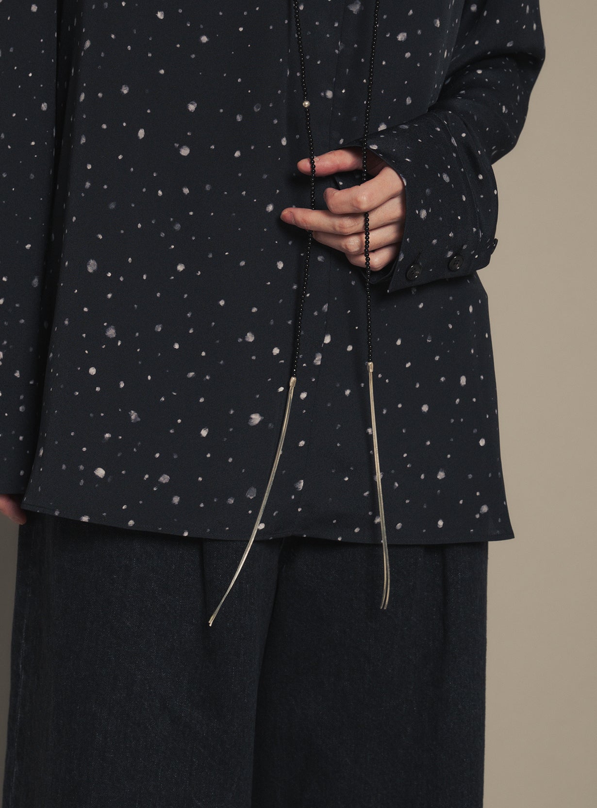 ONYX FLOW NECKLACE