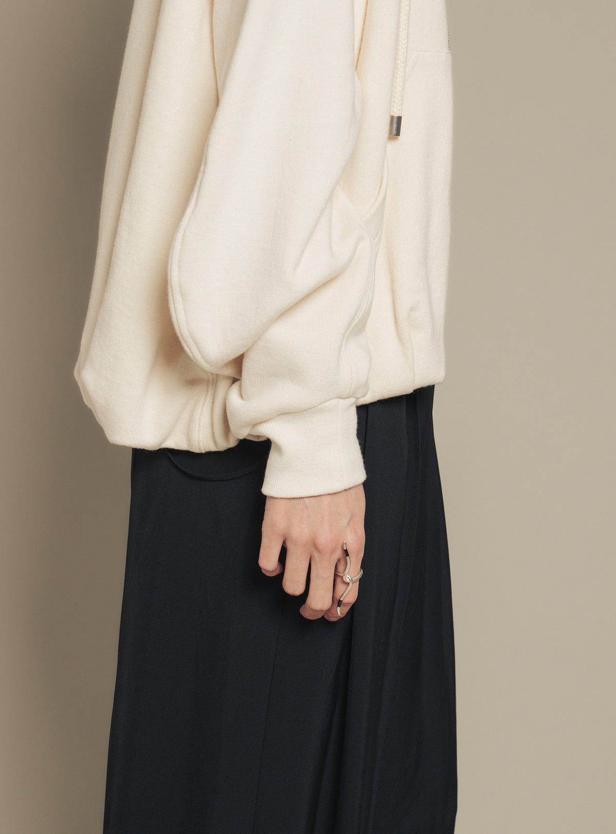 ONYX FLOW LINK RING