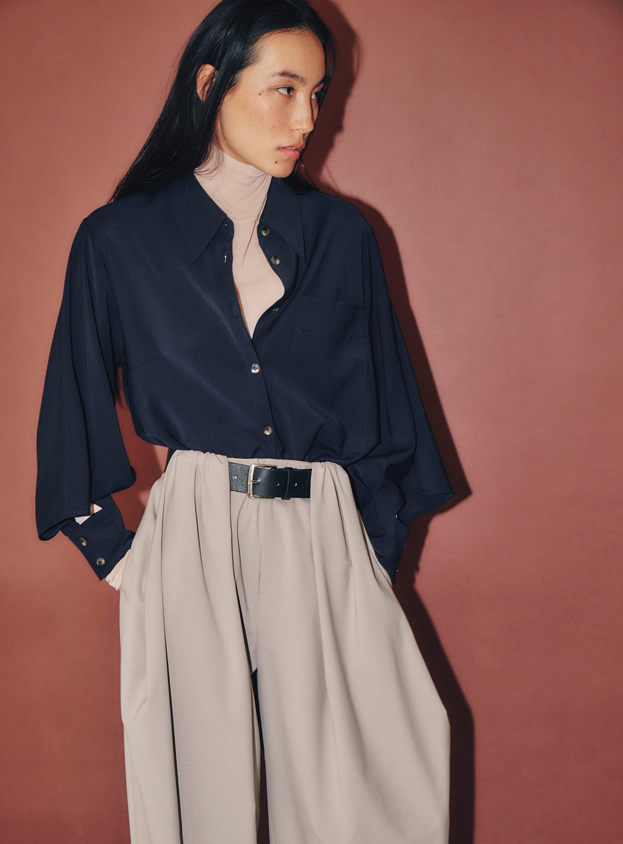 【予約商品】ベルトオーバーレイタックパンツ