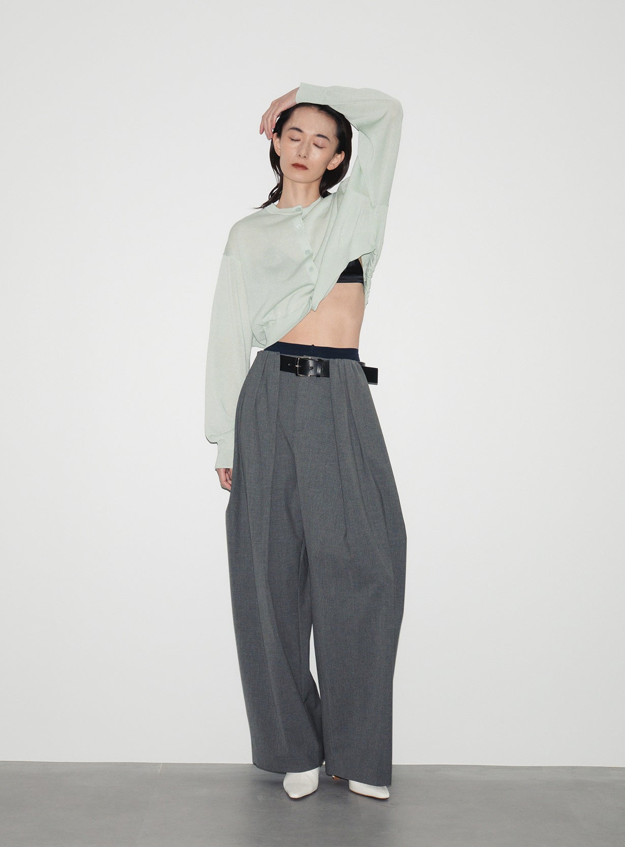【予約商品】ベルトオーバーレイタックパンツ