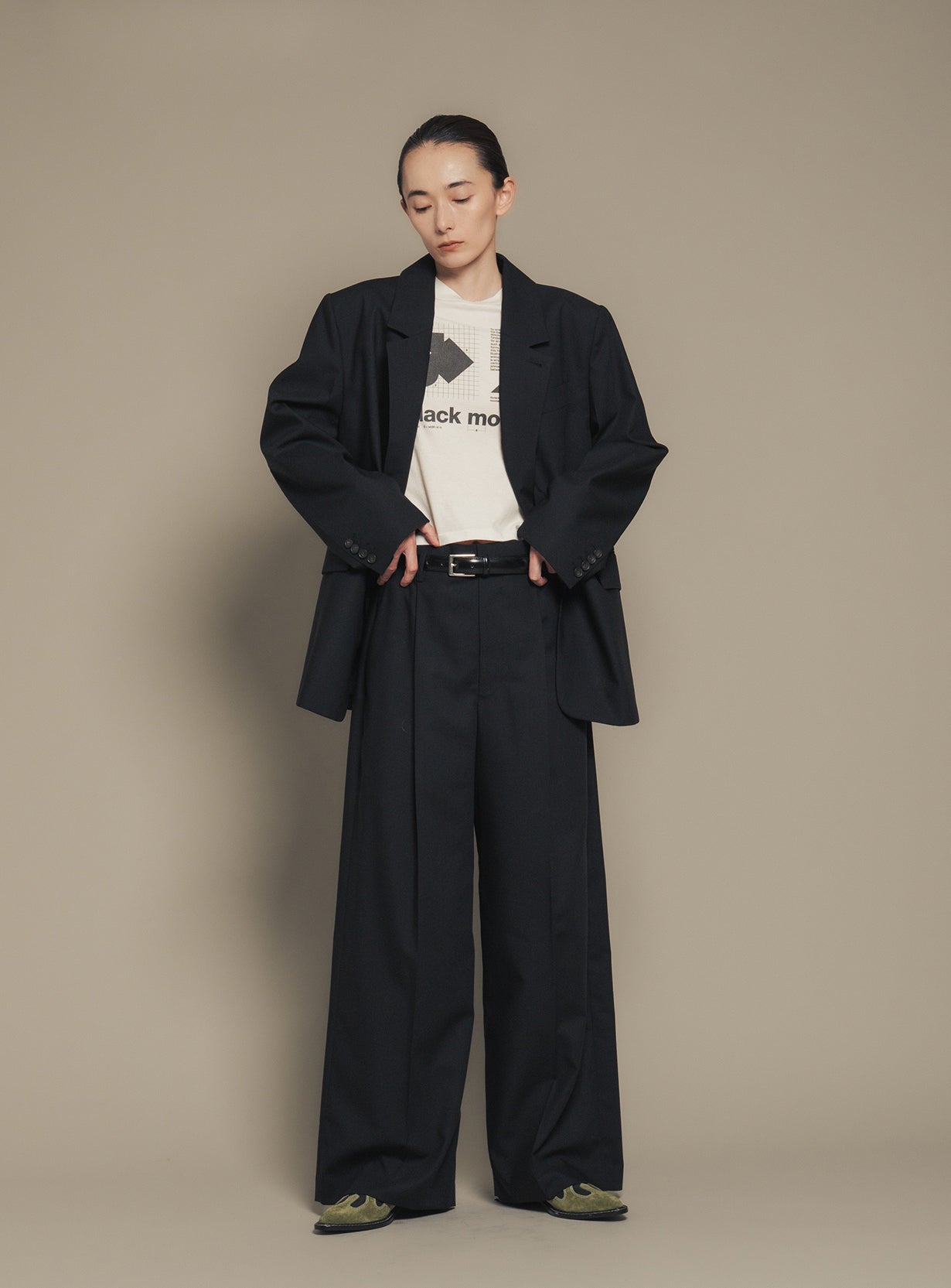 【予約商品】ストレートパンツ