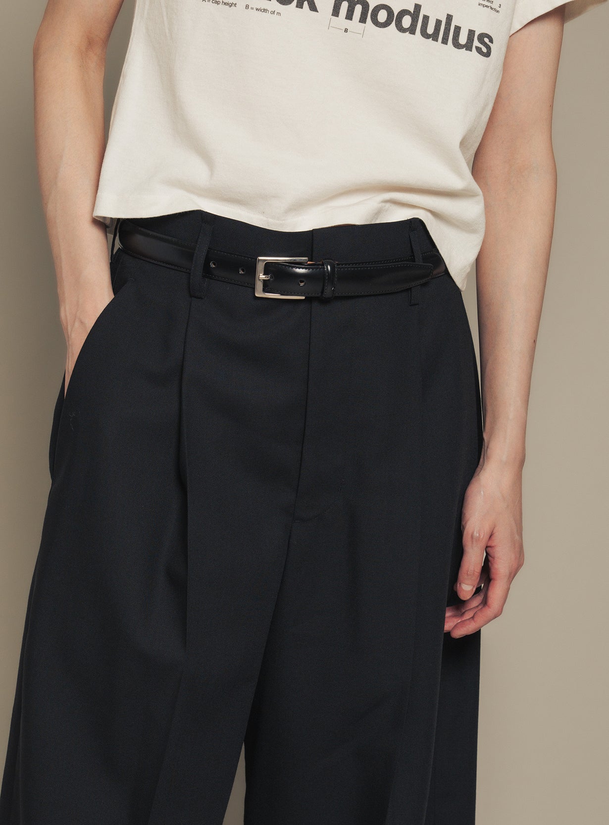 【予約商品】ストレートパンツ