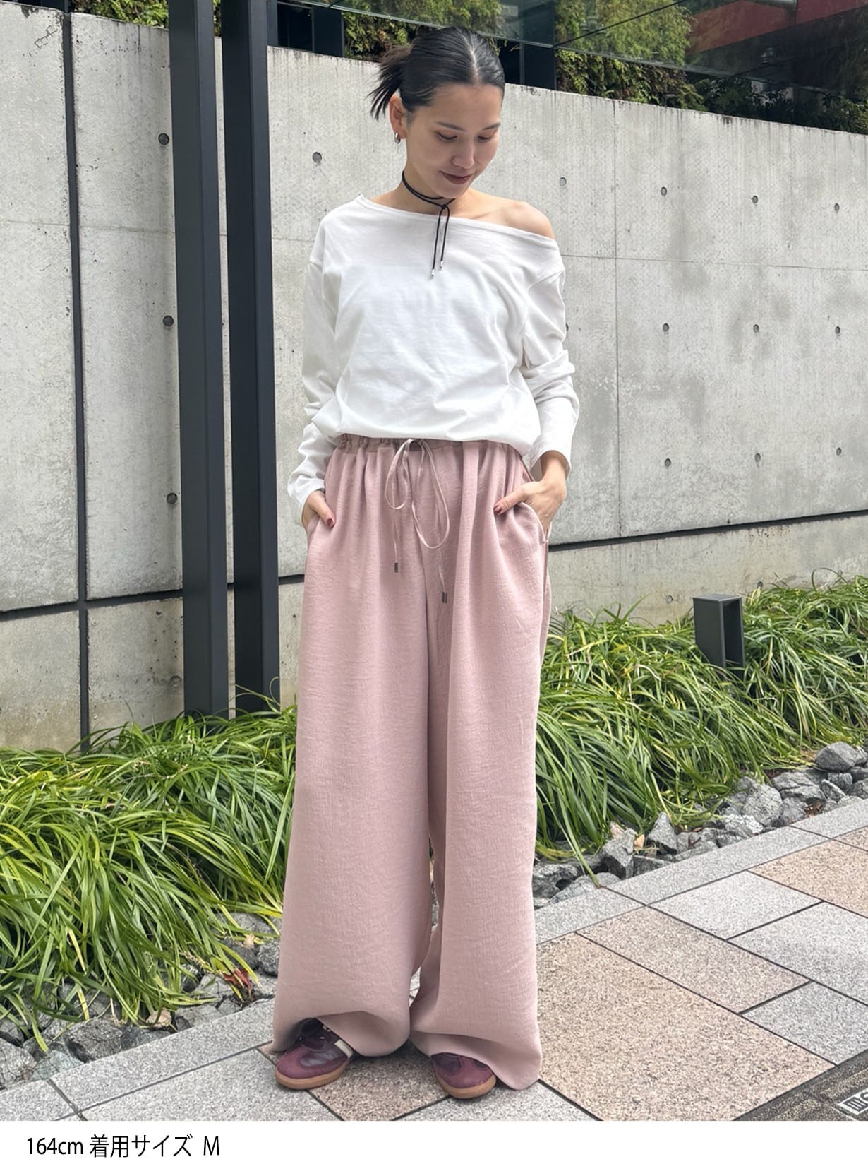 オフショルダープルオーバー