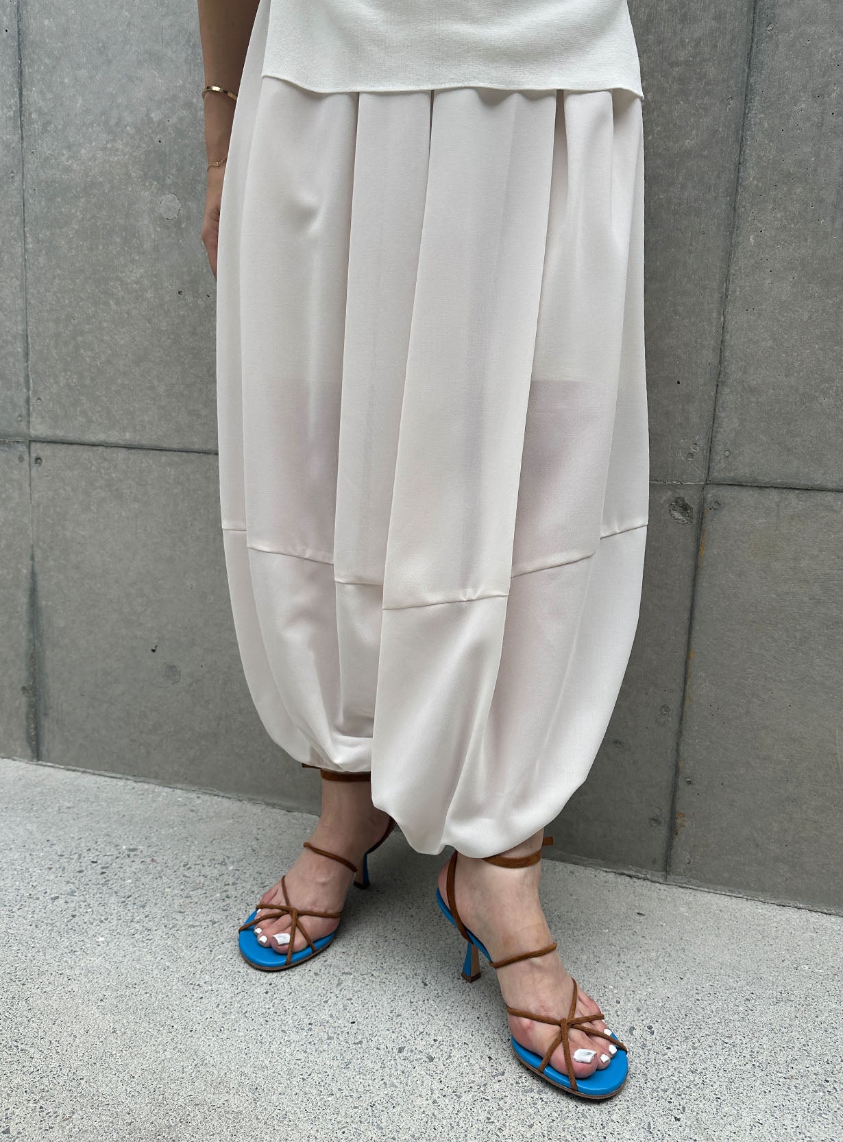 ｒエアリーボリュームスカート