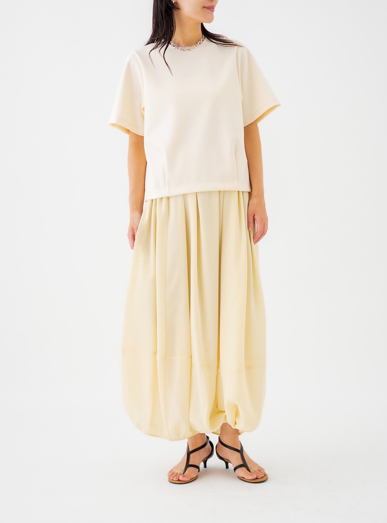 フォルムスリーブトップス