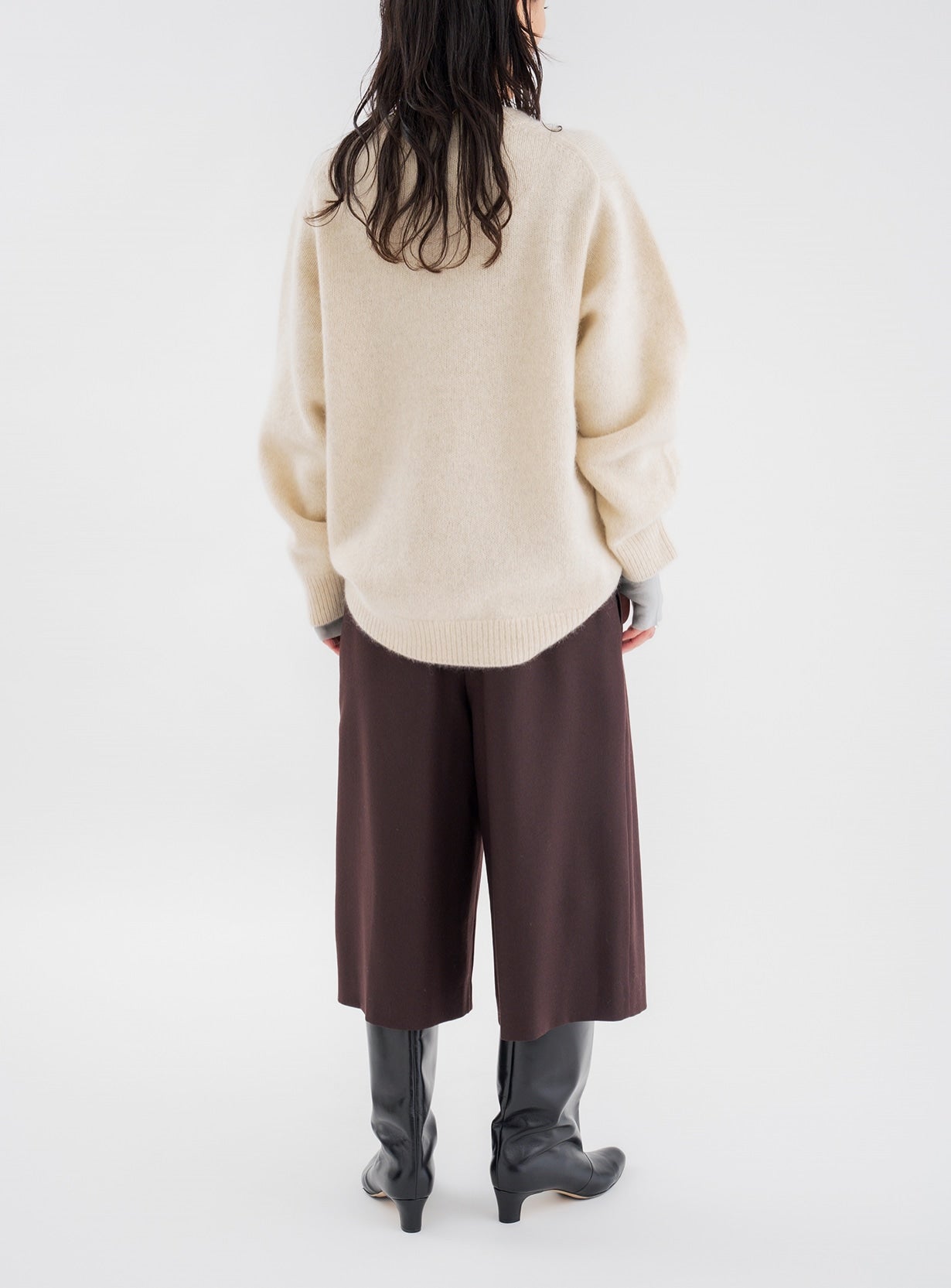 ホワイトヤクプルオーバー