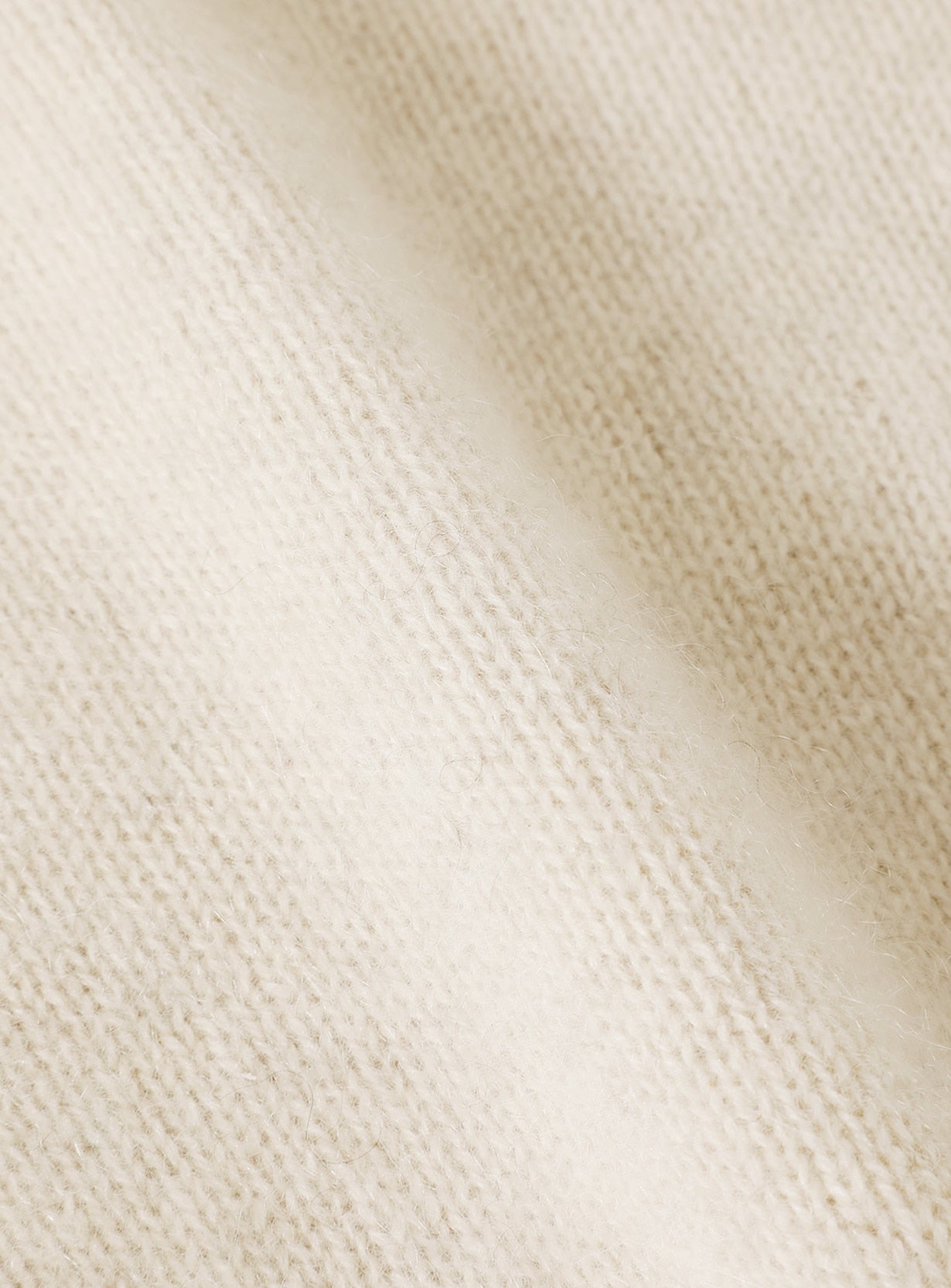 ホワイトヤクプルオーバー