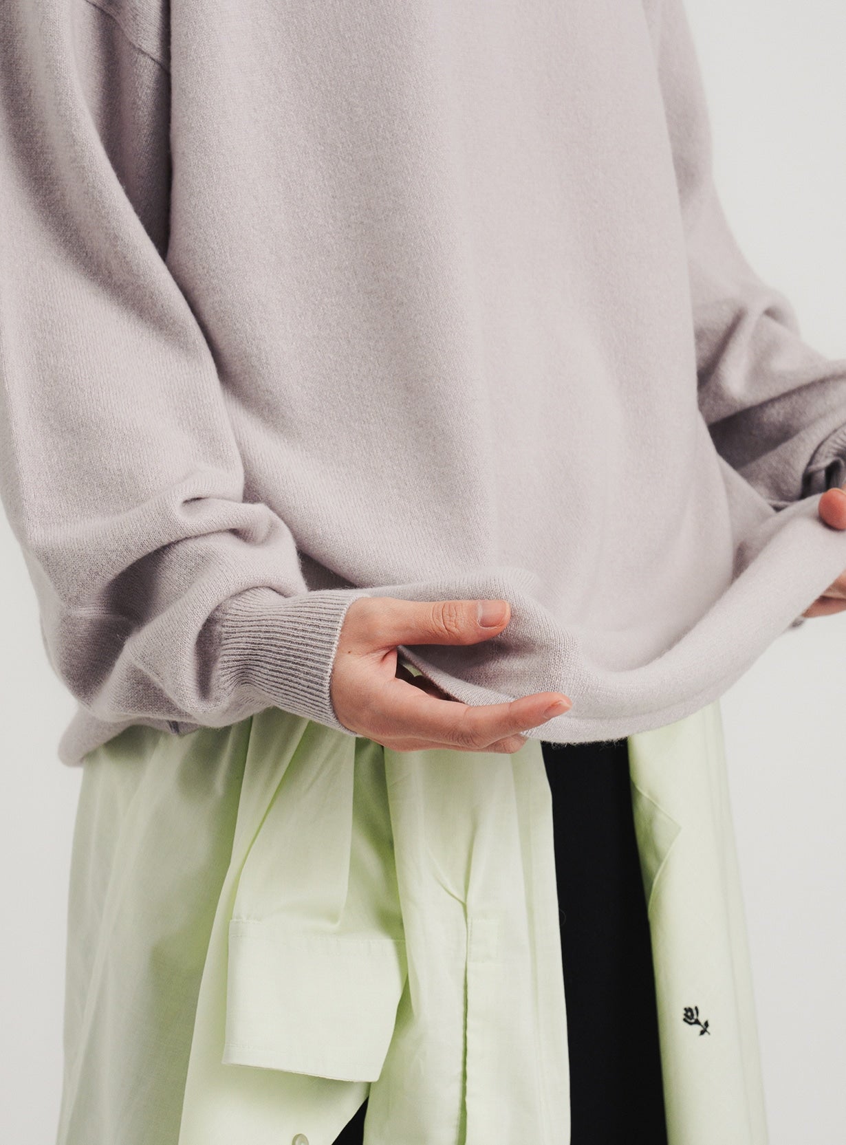 ｒカシミアルーズニットプルオーバー