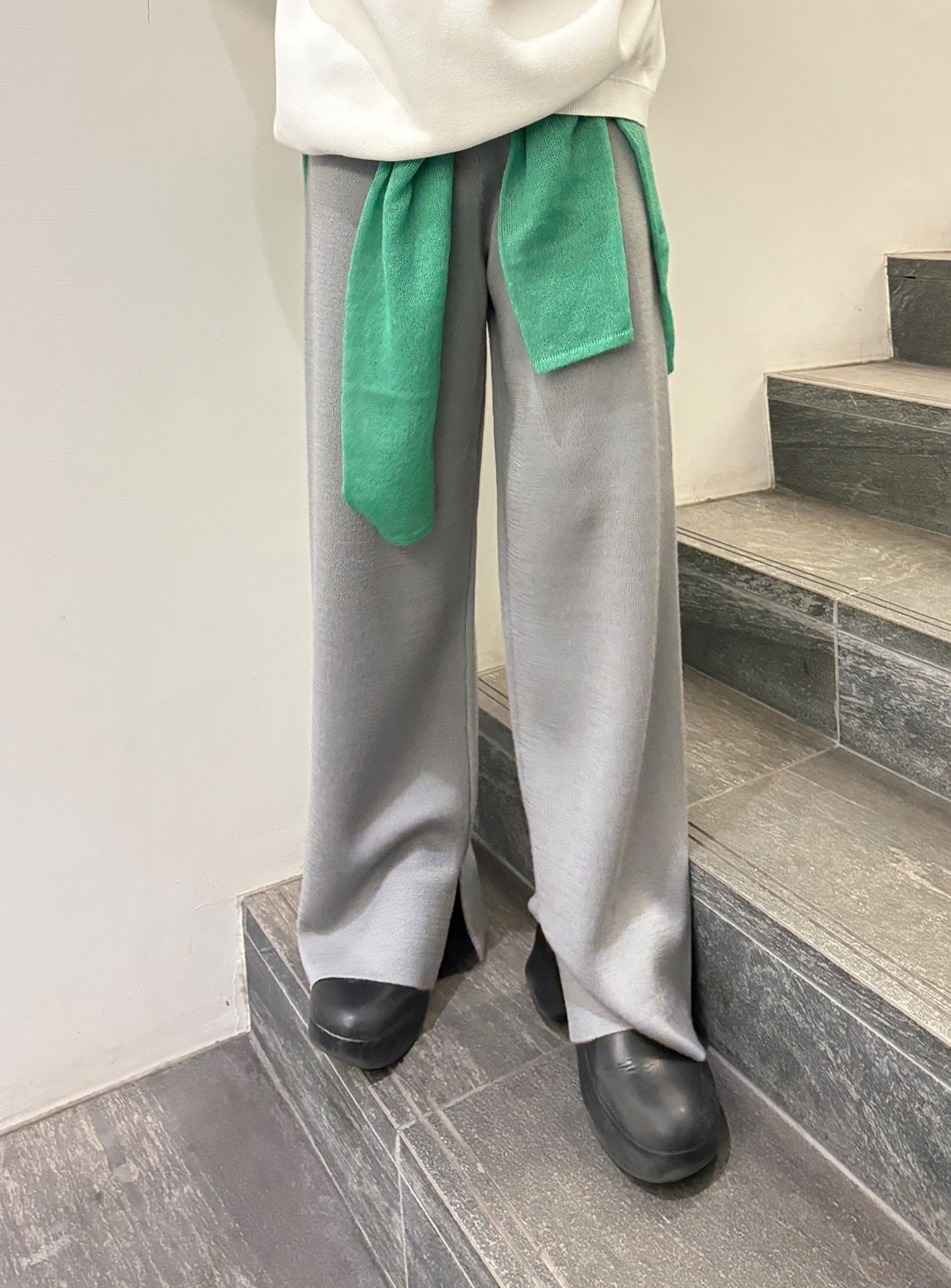 ストレートニットパンツ