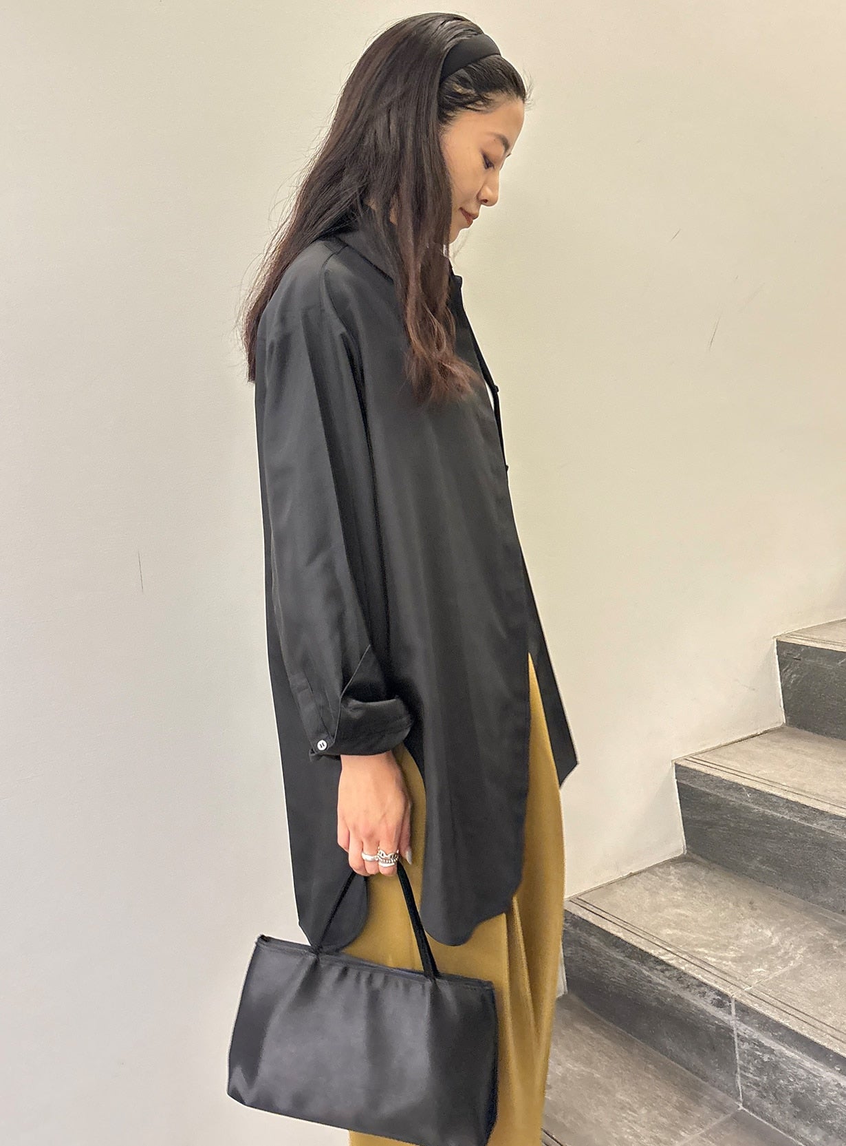 ハイネックシャツ