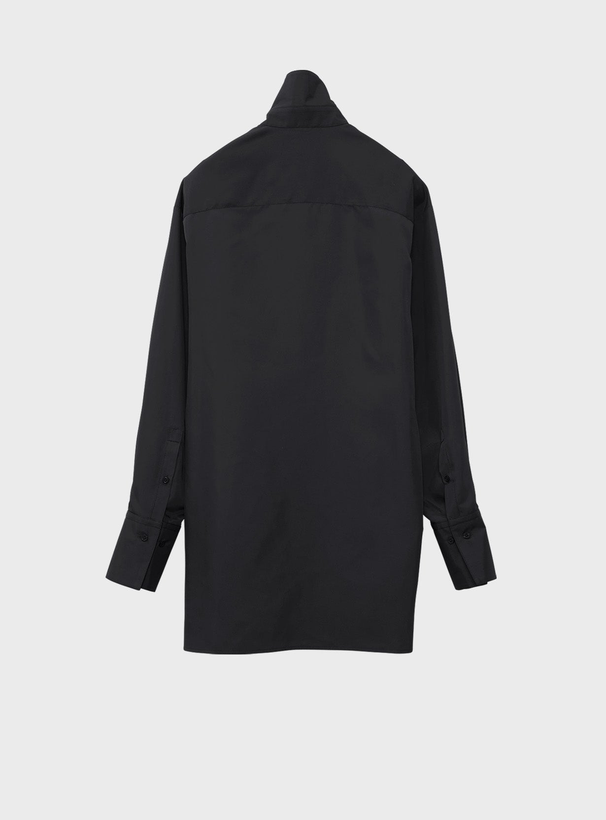 ハイネックシャツ