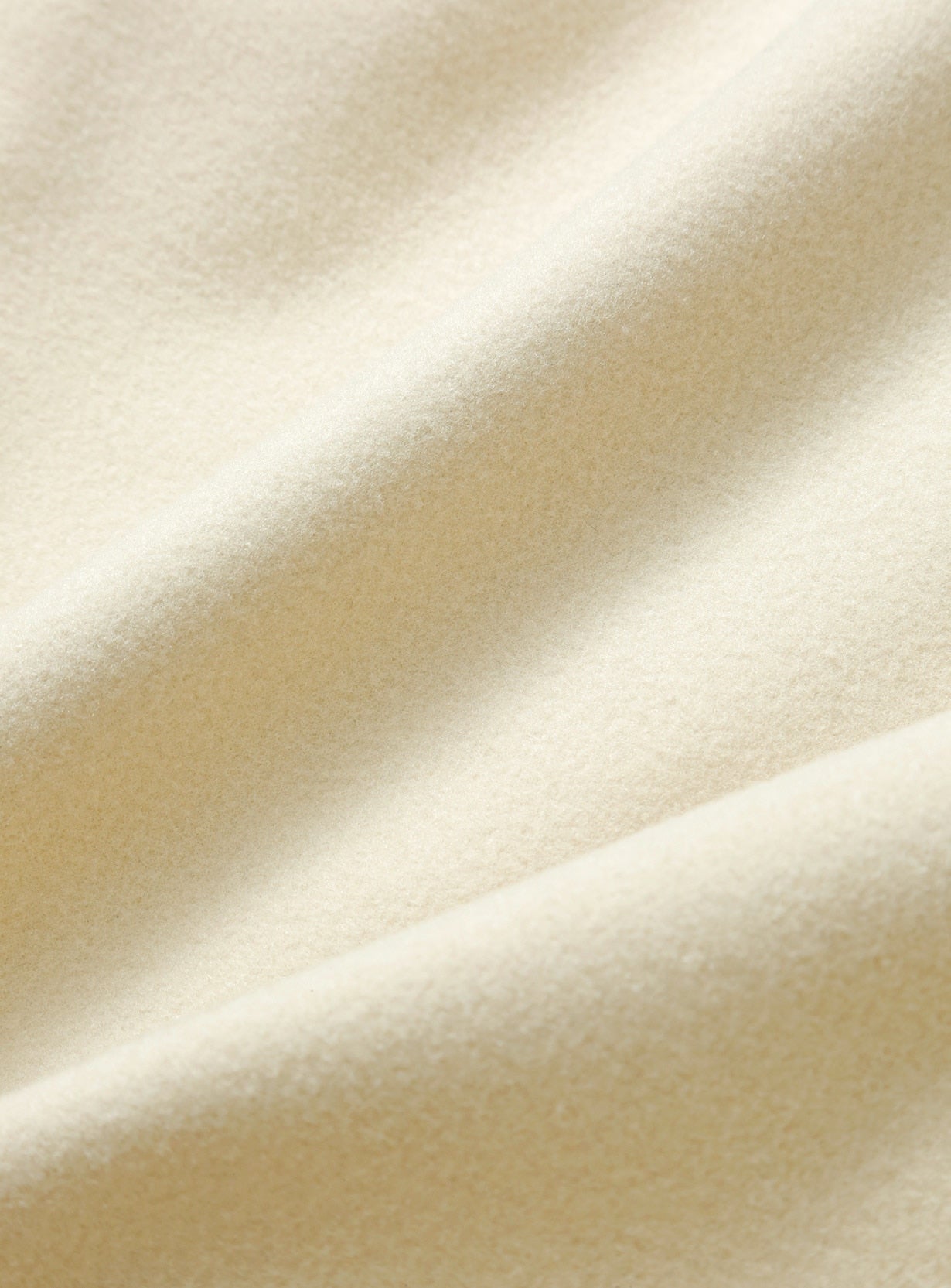 ニードルストレッチプルオーバー