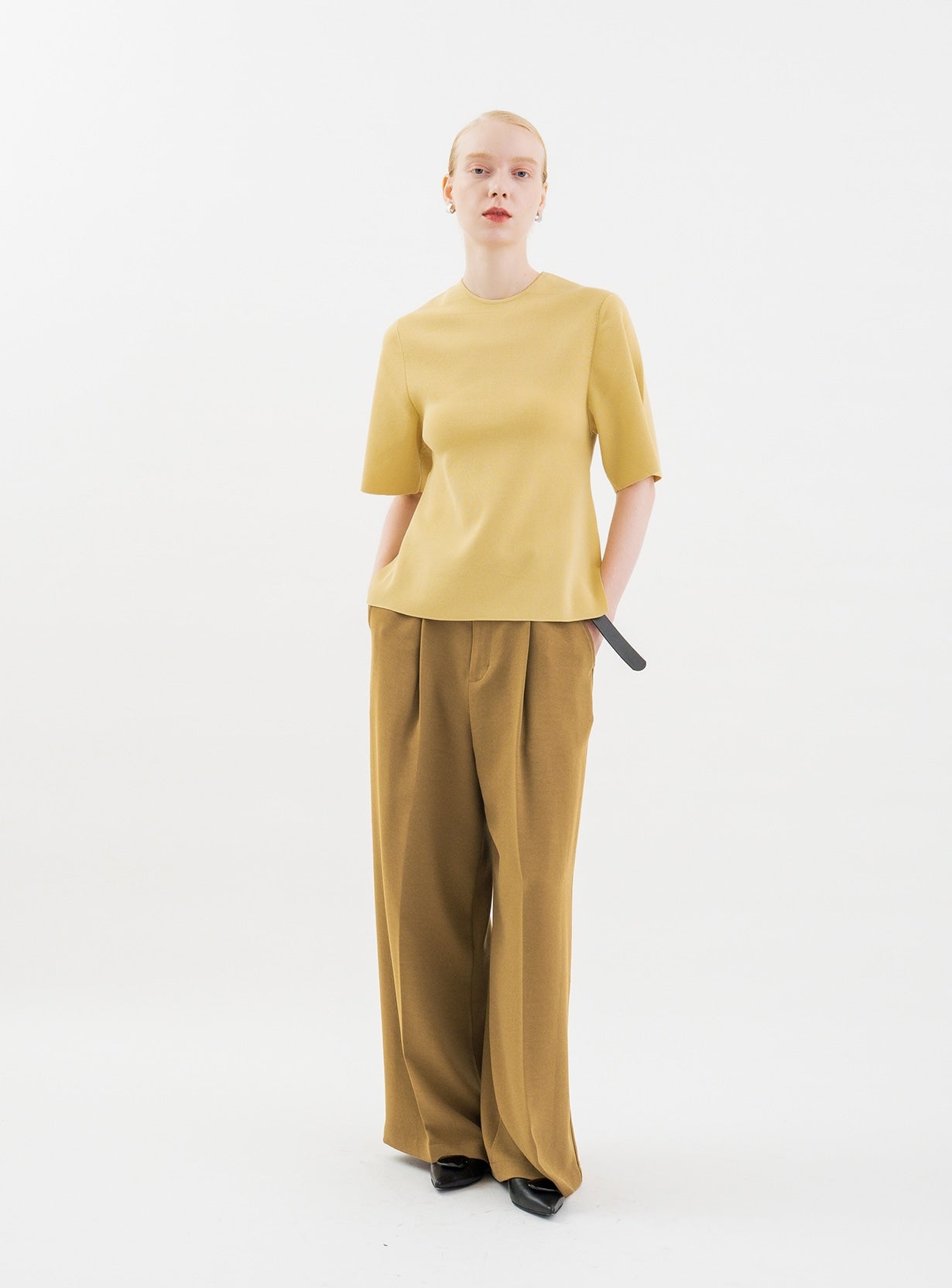 rハーフスリーブニットTシャツ