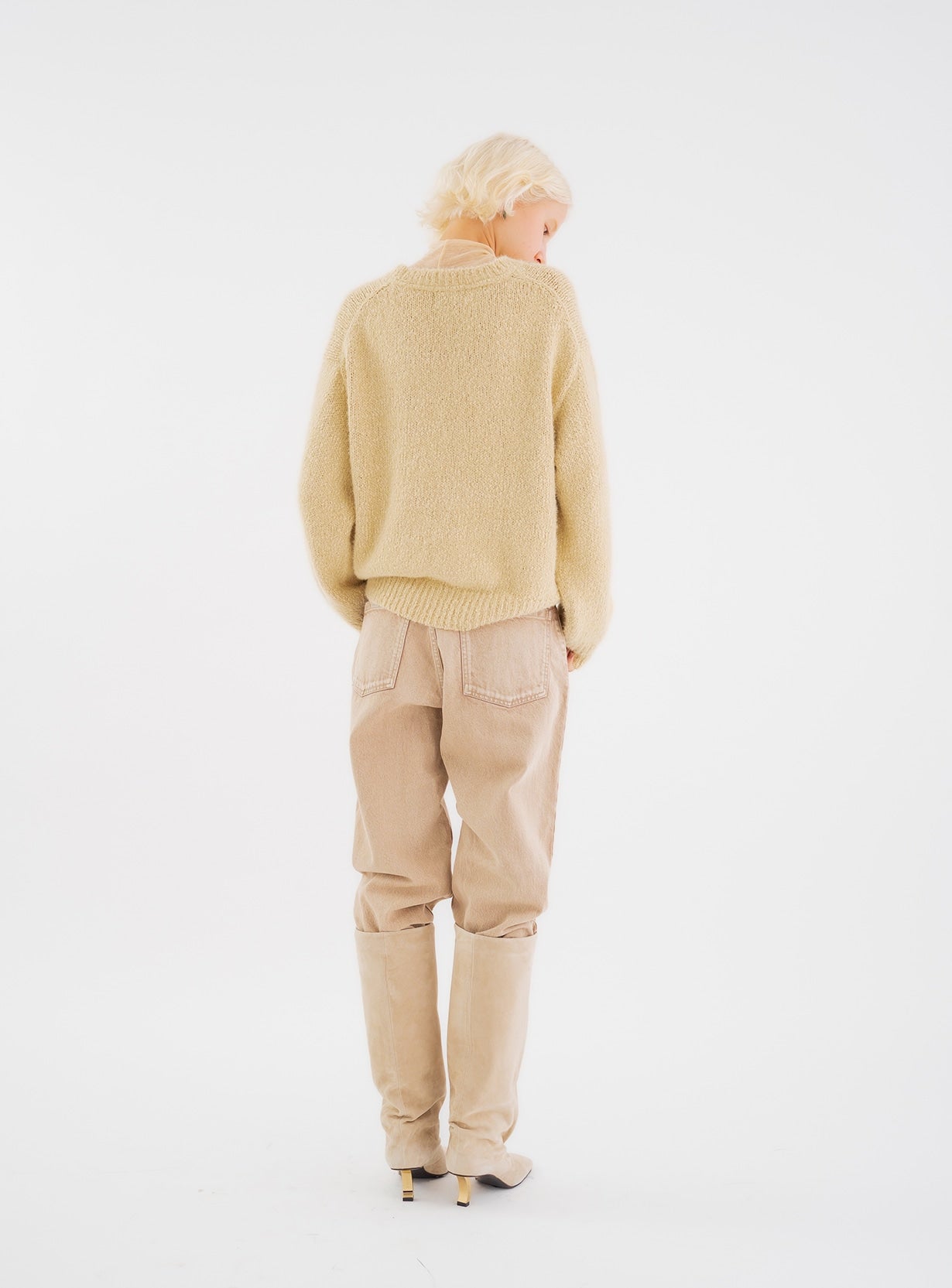 スラブリリーフェザープルオーバー