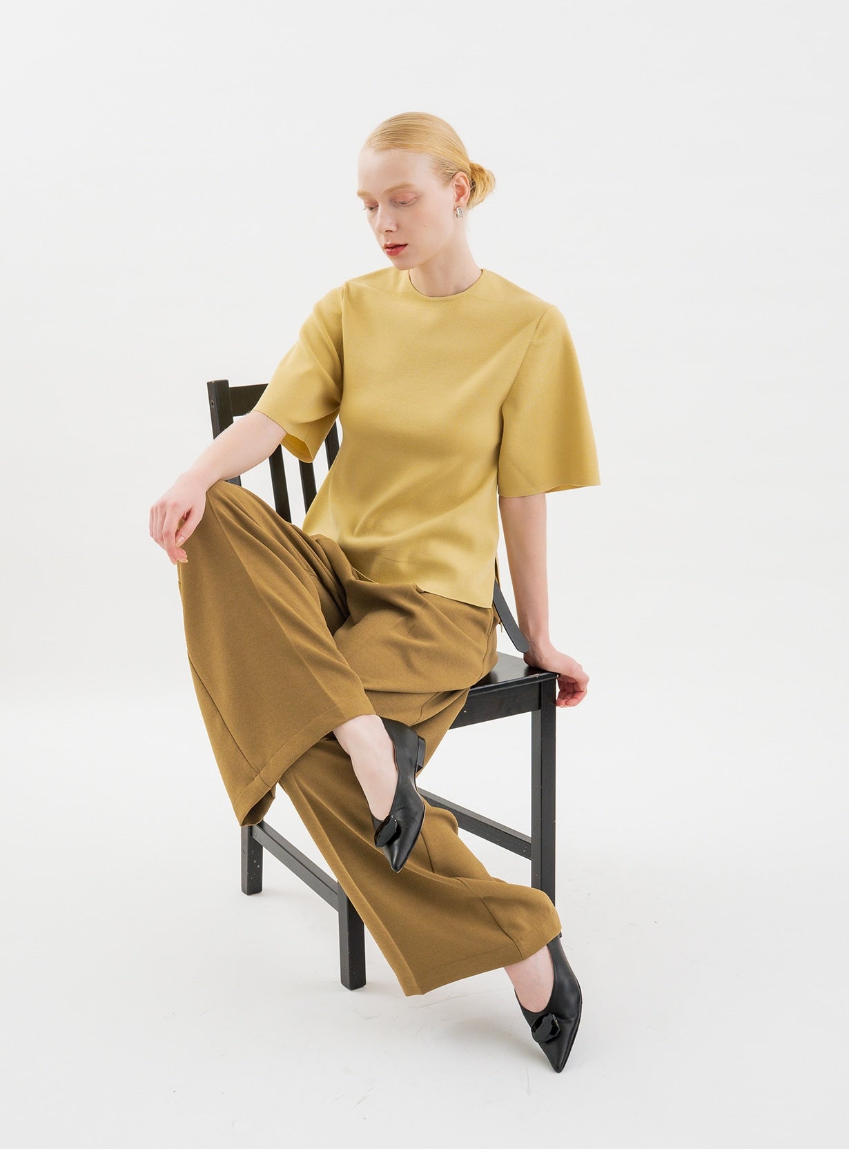 rハーフスリーブニットTシャツ