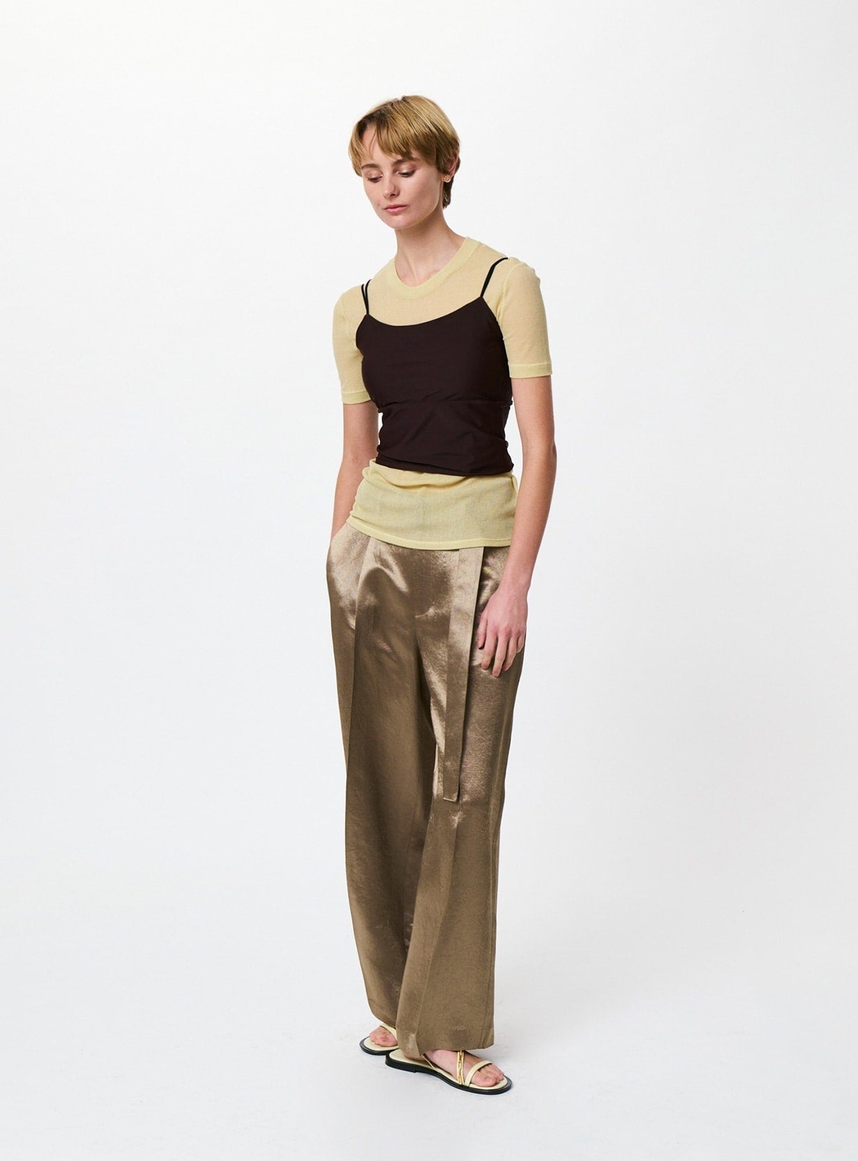 ベルテッドストレートパンツ