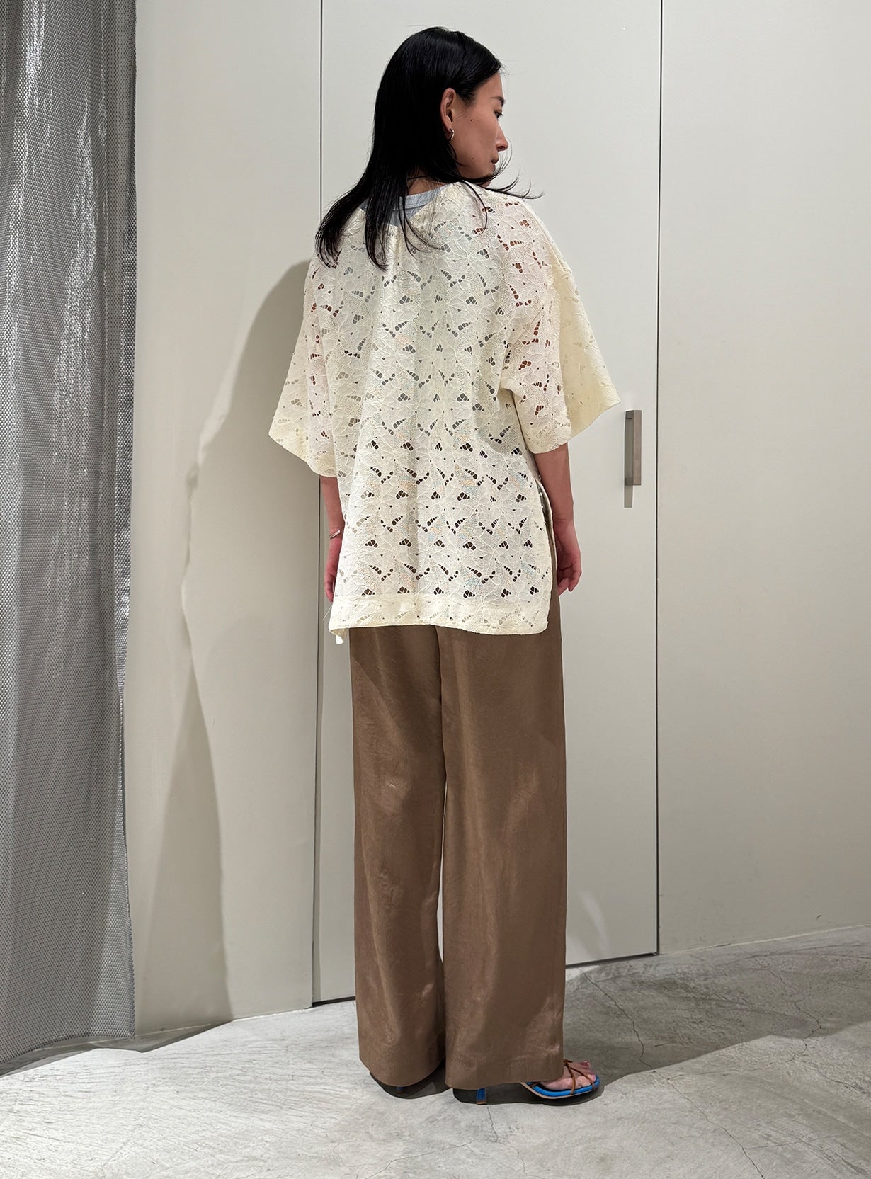 ベルテッドストレートパンツ