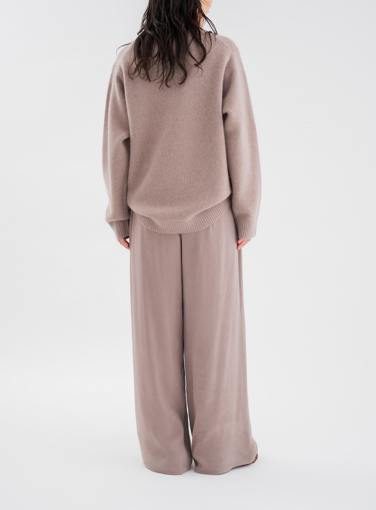 ホワイトヤクプルオーバー