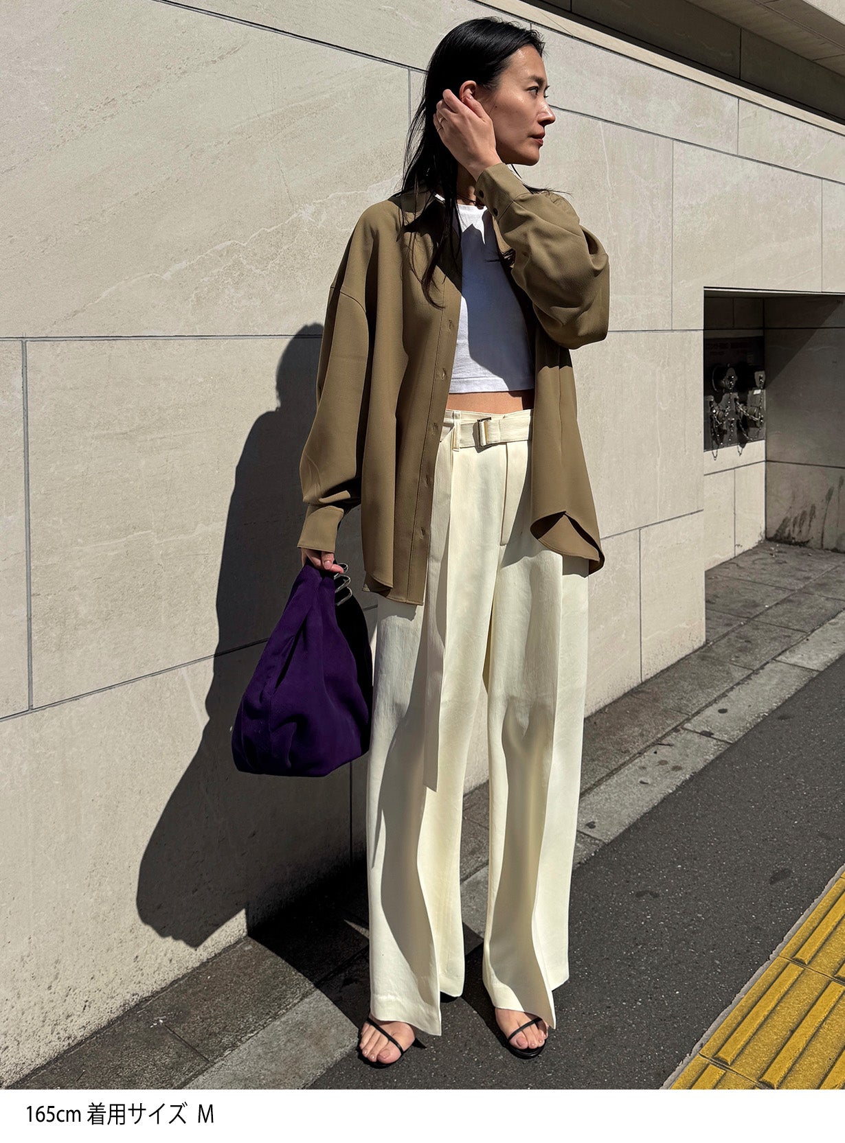 バックドロストシャツ