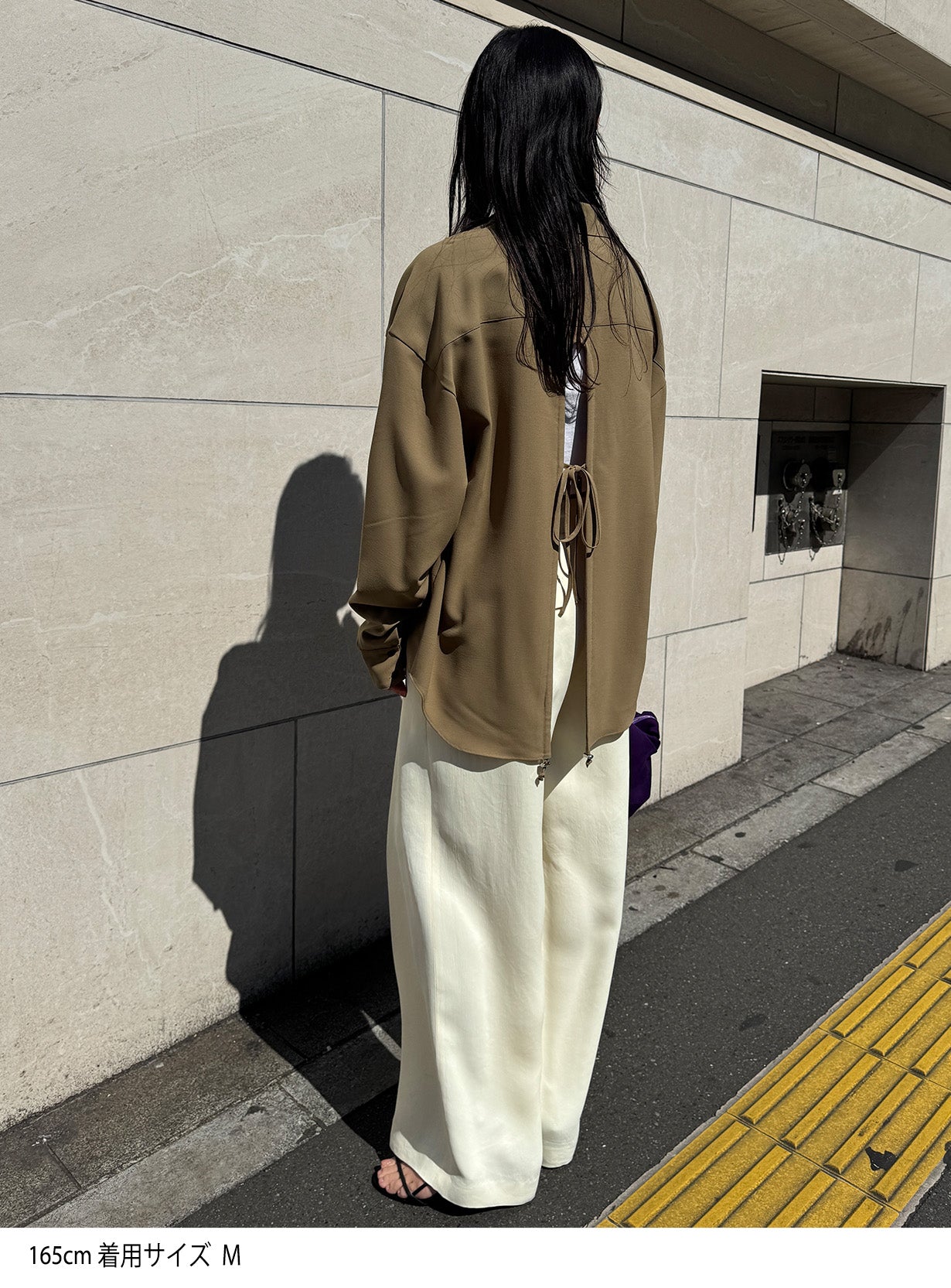 バックドロストシャツ