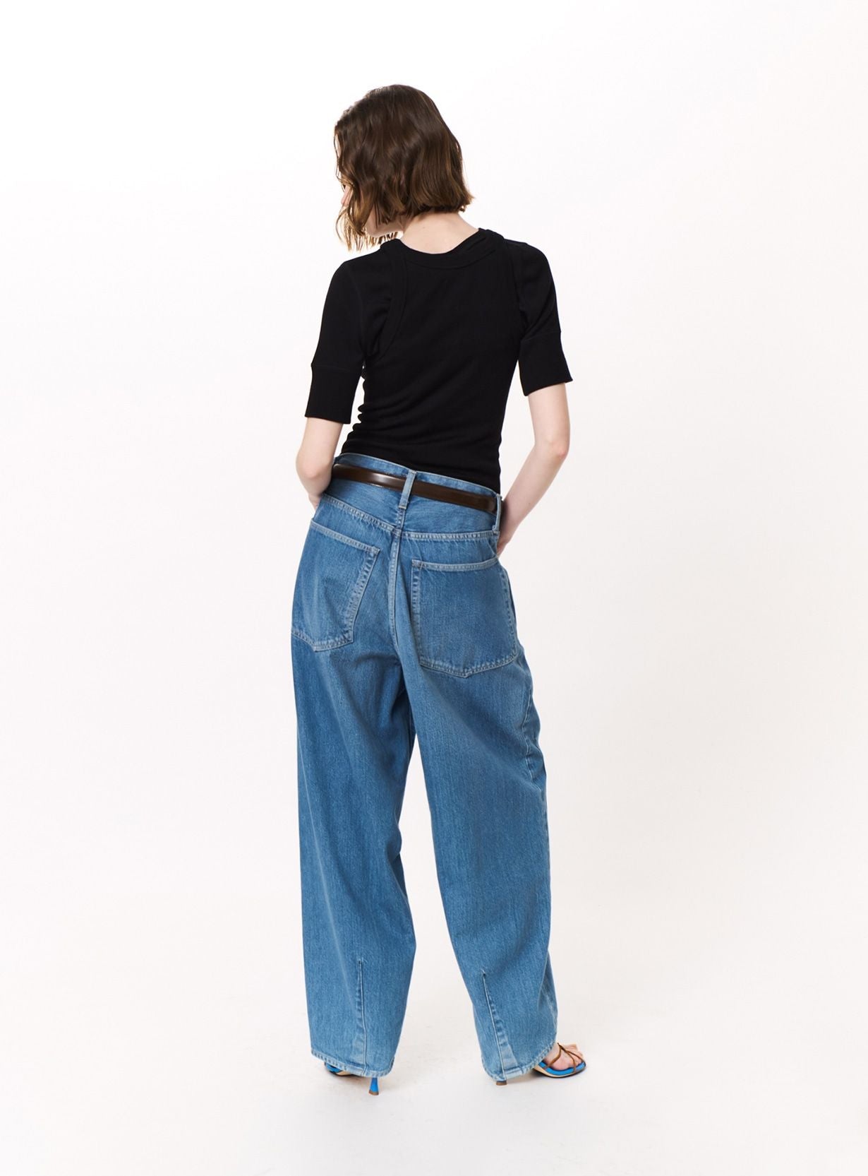 ウォッシュドデニムパンツ