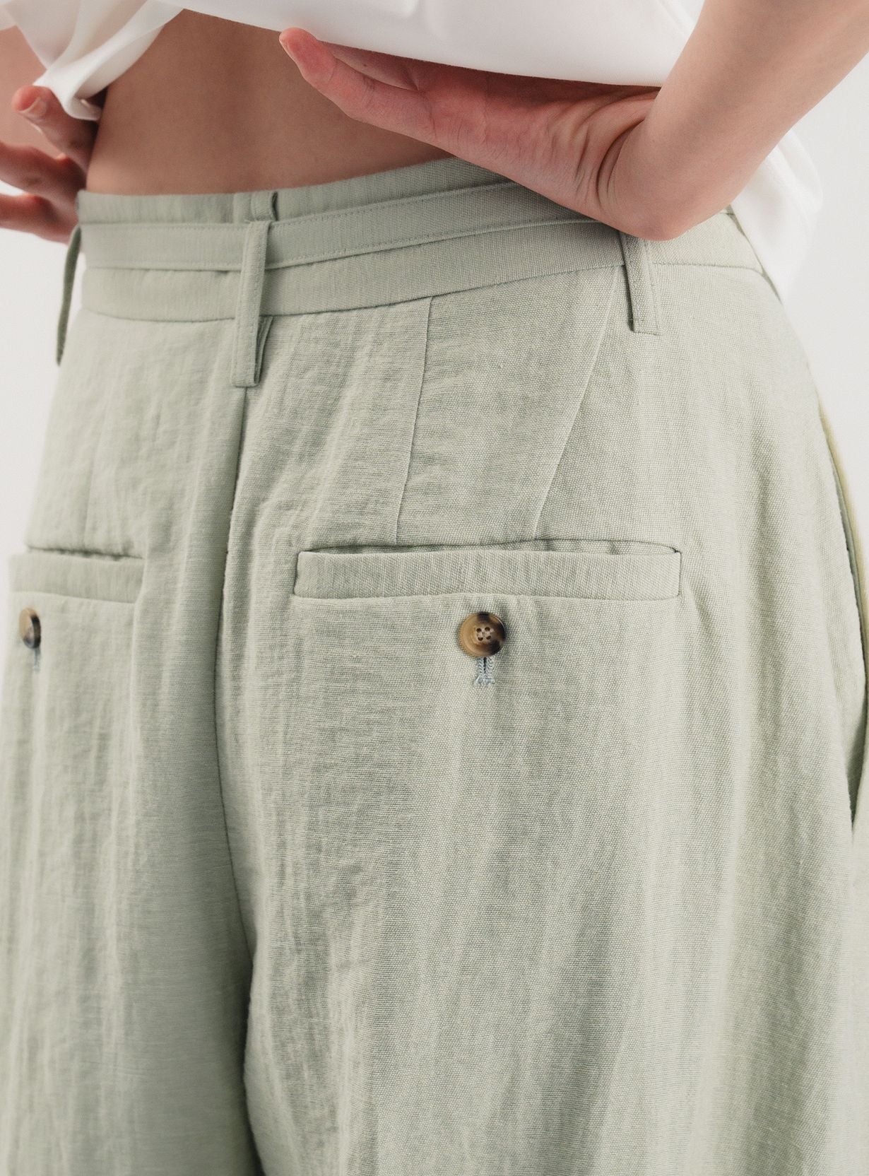 リネンレーヨンバレルパンツ