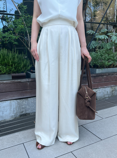 ‼️20日特価‼️極美品‼️お値引‼️スタニングルアーウォッシャブルワイドパンツ ウォッシャブルワイドパンツ | STUNNING LURE | STUNNING LURE
