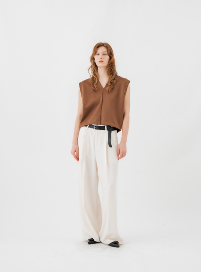 ノースリーブVトップス | STUNNING LURE | STUNNING LURE online shop