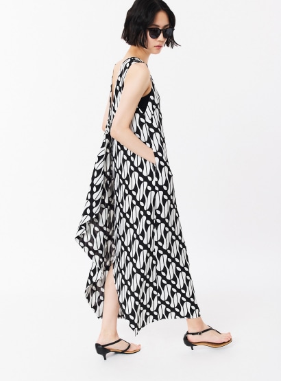 バティックプリントワンピース